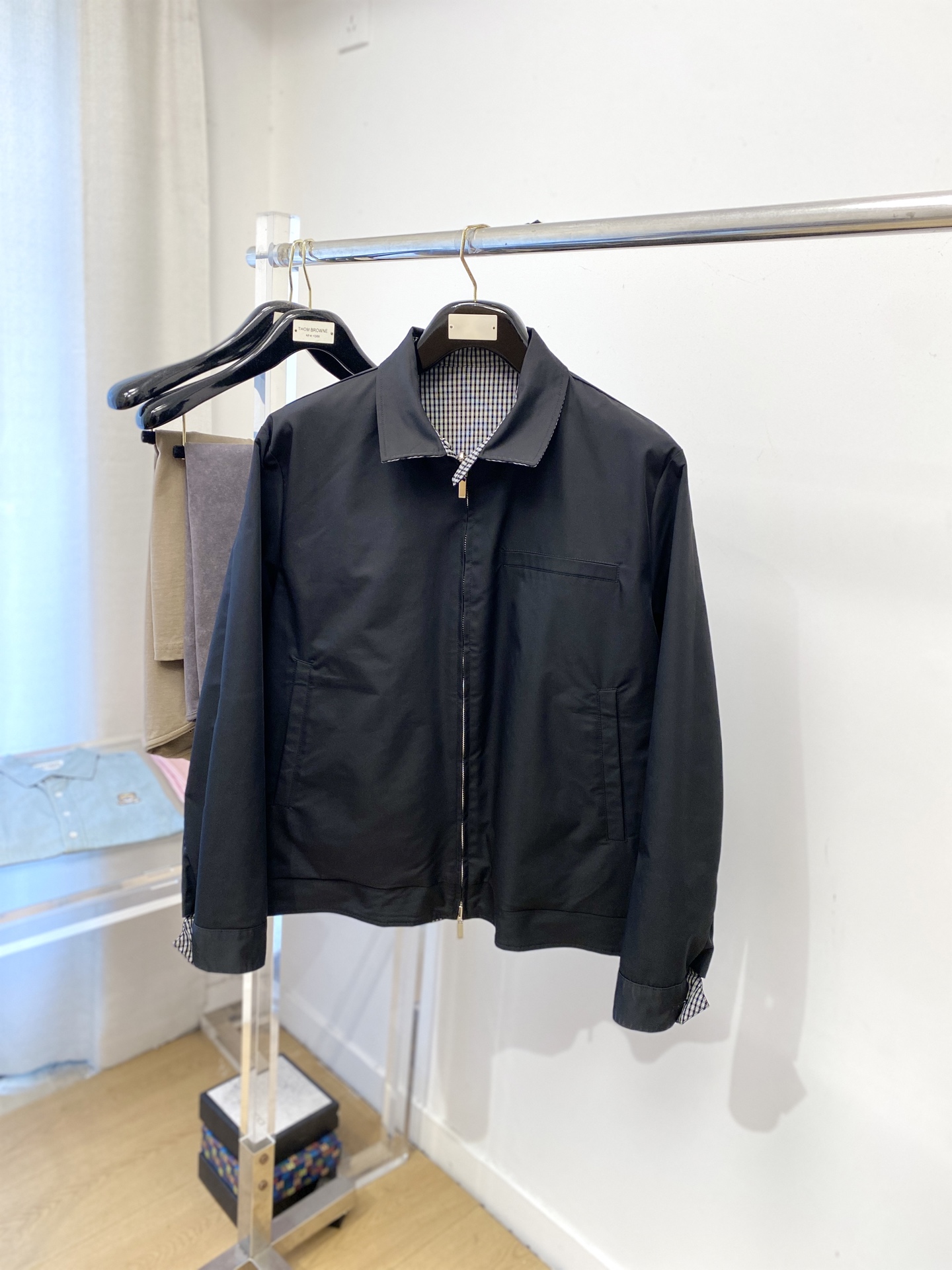 迪奥、 2025新品双面穿夹克外套，时尚帅气，简约百搭款，原版五金辅料logo，定制原版面料，不仅挺括，