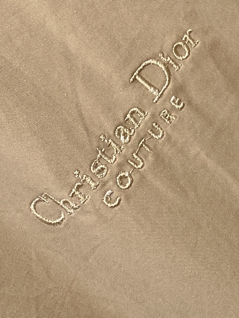 迪奥、 2025新品夹克外套，时尚帅气，简约百搭款，胸前精致刺绣字母logo，定制原版面料，不仅挺括，保