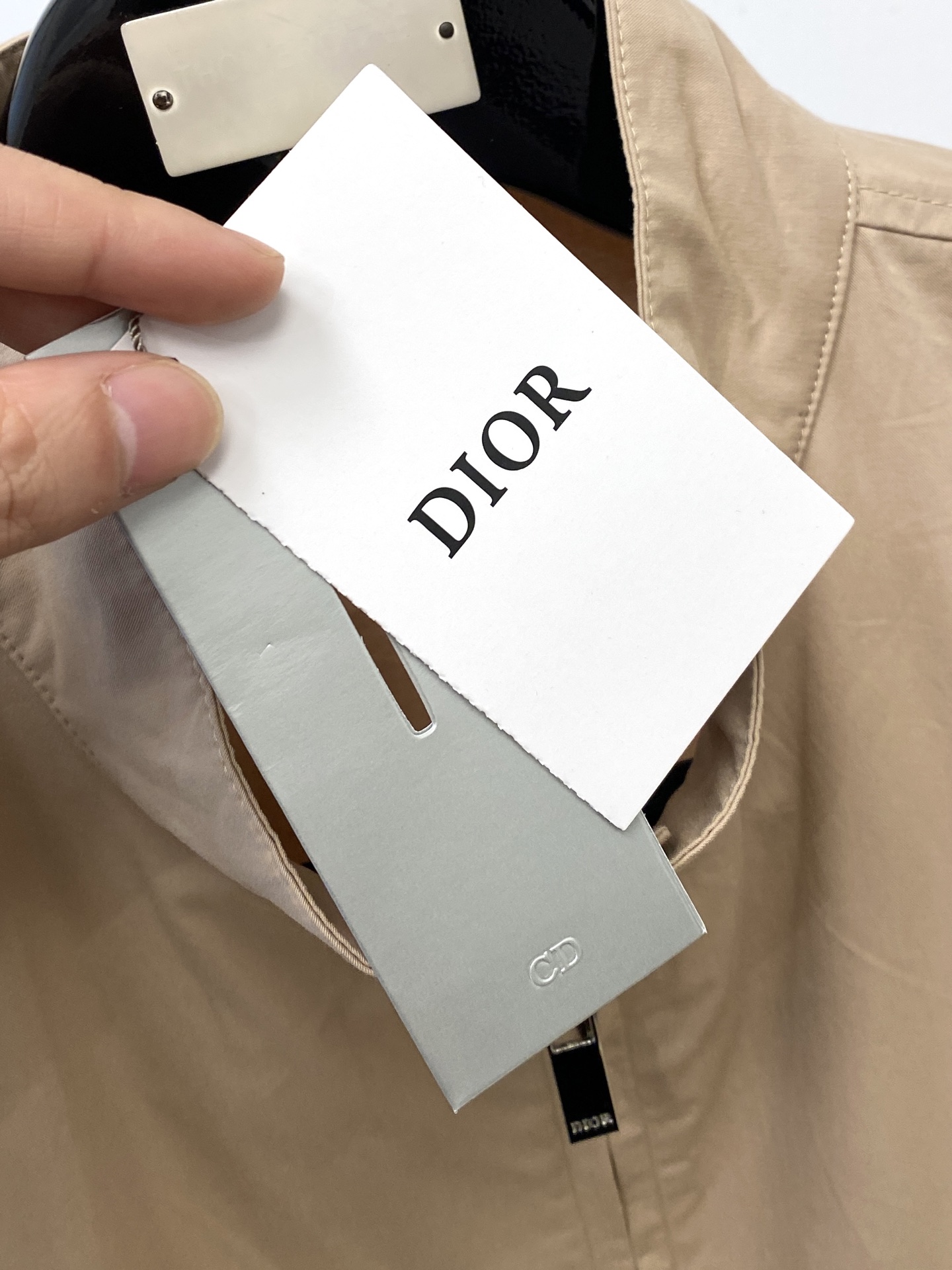 迪奥、 2025新品夹克外套，时尚帅气，简约百搭款，胸前精致刺绣字母logo，定制原版面料，不仅挺括，保
