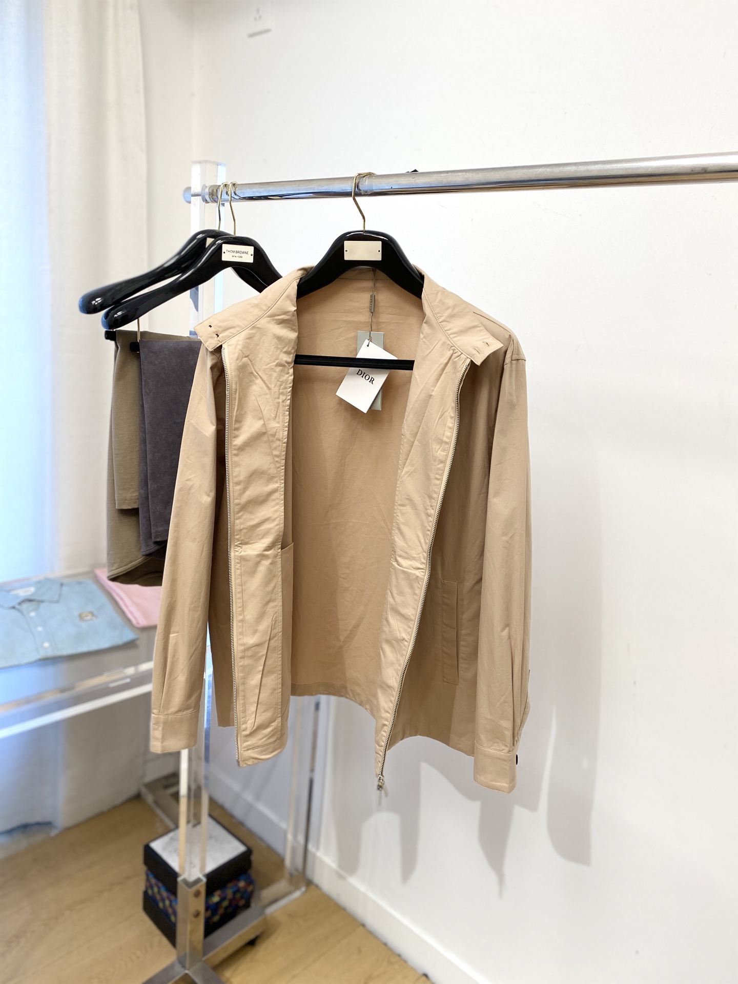 迪奥、 2025新品夹克外套，时尚帅气，简约百搭款，胸前精致刺绣字母logo，定制原版面料，不仅挺括，保