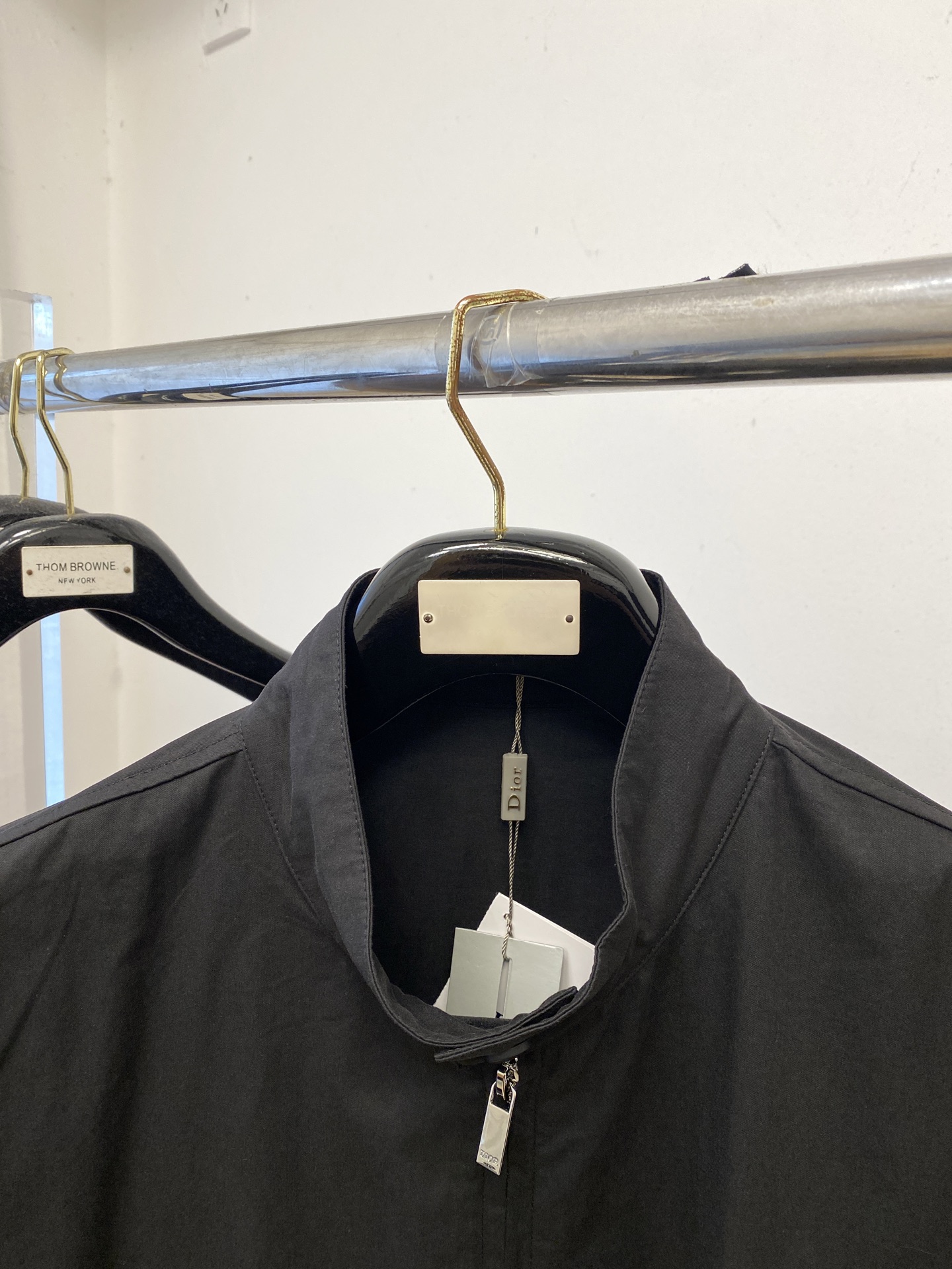 迪奥、 2025新品夹克外套，时尚帅气，简约百搭款，胸前精致刺绣字母logo，定制原版面料，不仅挺括，保