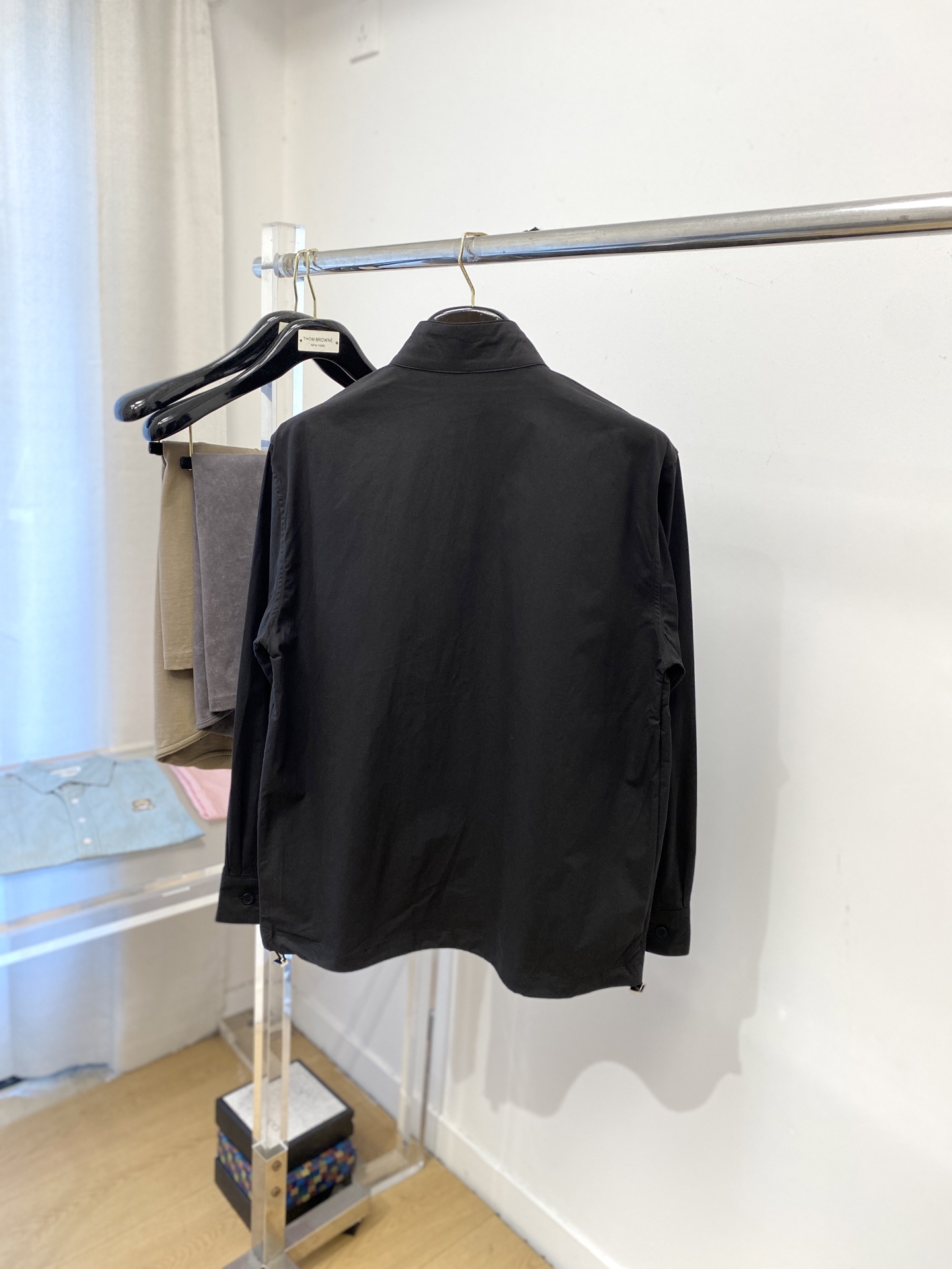 迪奥、 2025新品夹克外套，时尚帅气，简约百搭款，胸前精致刺绣字母logo，定制原版面料，不仅挺括，保