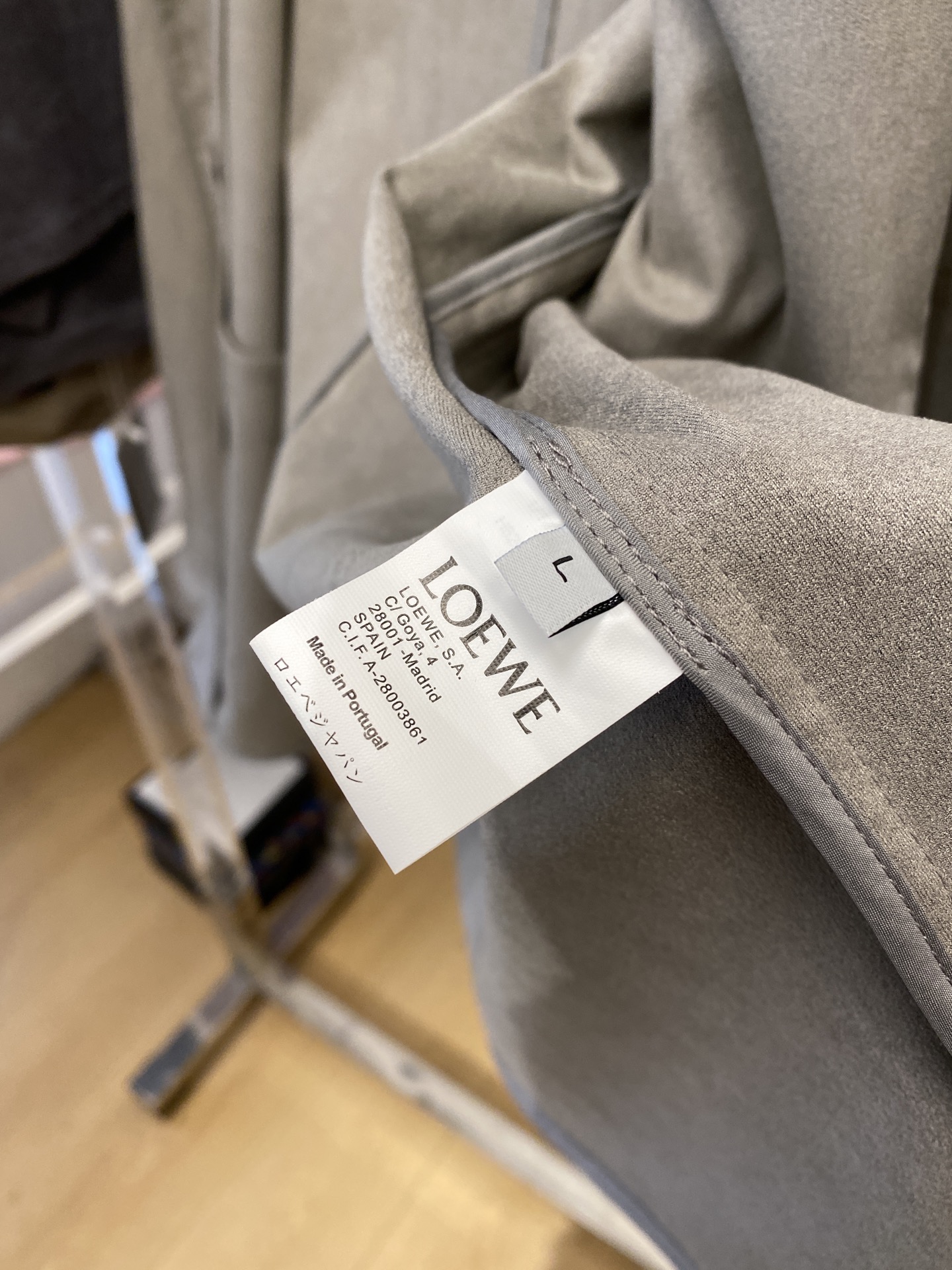 罗意威、 2025新品鹿皮绒夹克外套，时尚帅气，简约百搭款，胸前精致刺绣图案logo，定制原版面料，不仅