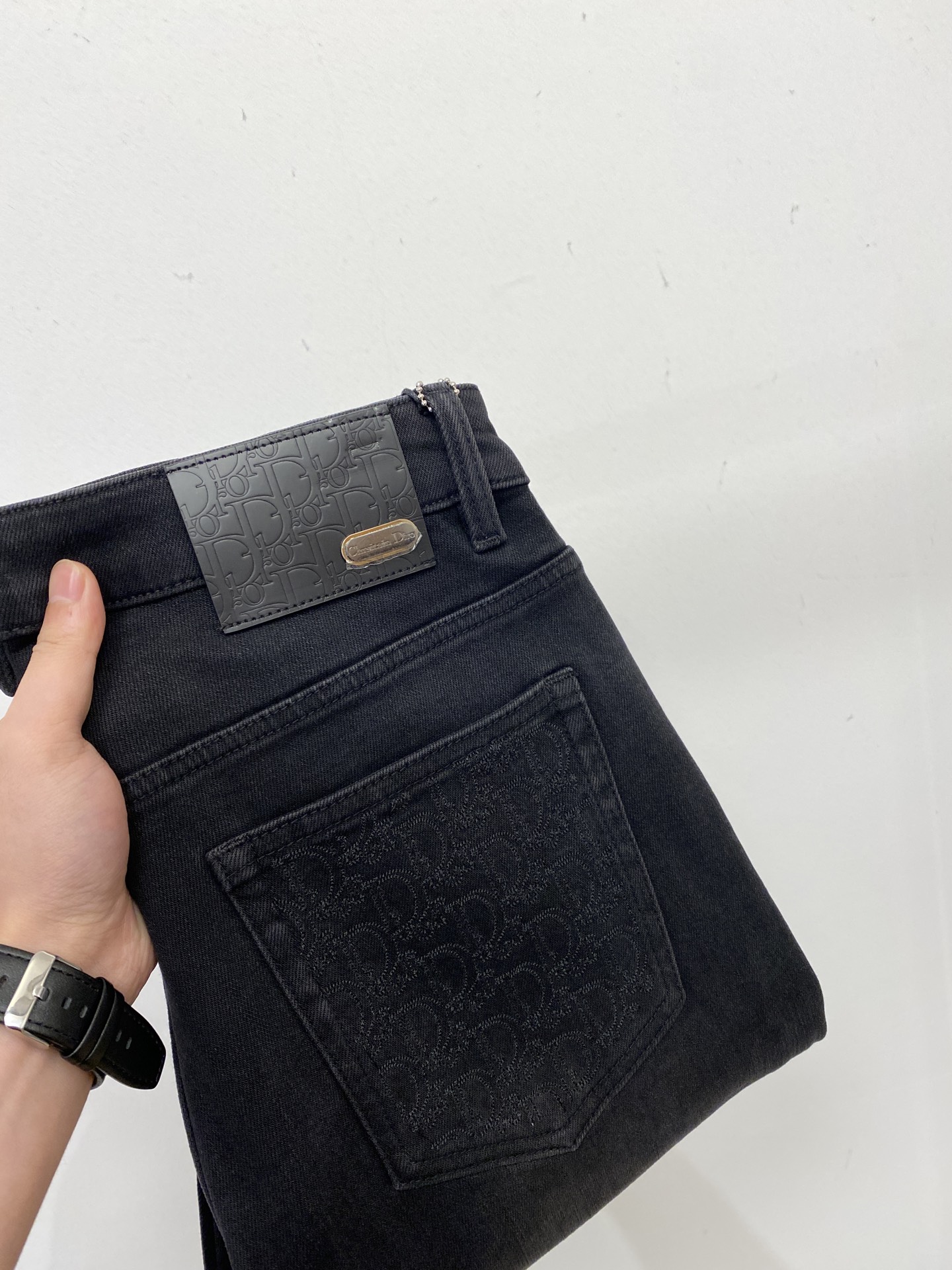 NO:573167,Dior, 2025 latest products, available at counters simultaneously, original goods, washed casual jeans, imported original washed stretch fabrics, comfortable and elastic, original hardware accessories decorated with logo, super correct shape, extremely high grade, counter quality, fashionable upper body, size 28-36,, dior, jeans, alexander wang19860909迪奥、 2025最新品,专柜同步有售,原单狠货,水洗休闲牛仔裤,进口原版水洗弹力面料,舒适有弹性,原版五金辅料装饰logo,版型超正,档次极高,专柜品质,上身时尚有型,码数28-36,,dior,jeans,alexander wang,Men's clothing