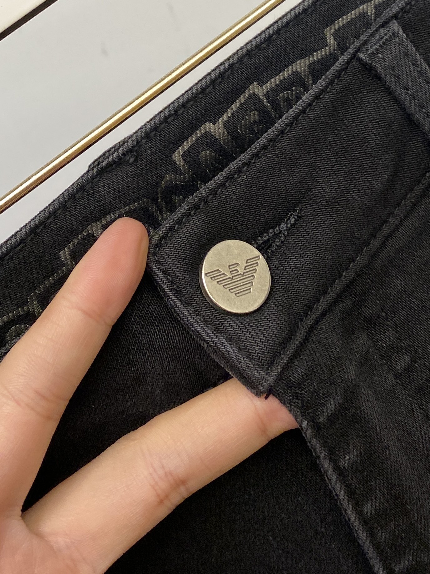 支持年后退换！ 阿玛尼、 2025最新品，专柜同步有售，原单狠货，水洗休闲牛仔裤，进口原版水洗弹力面料，