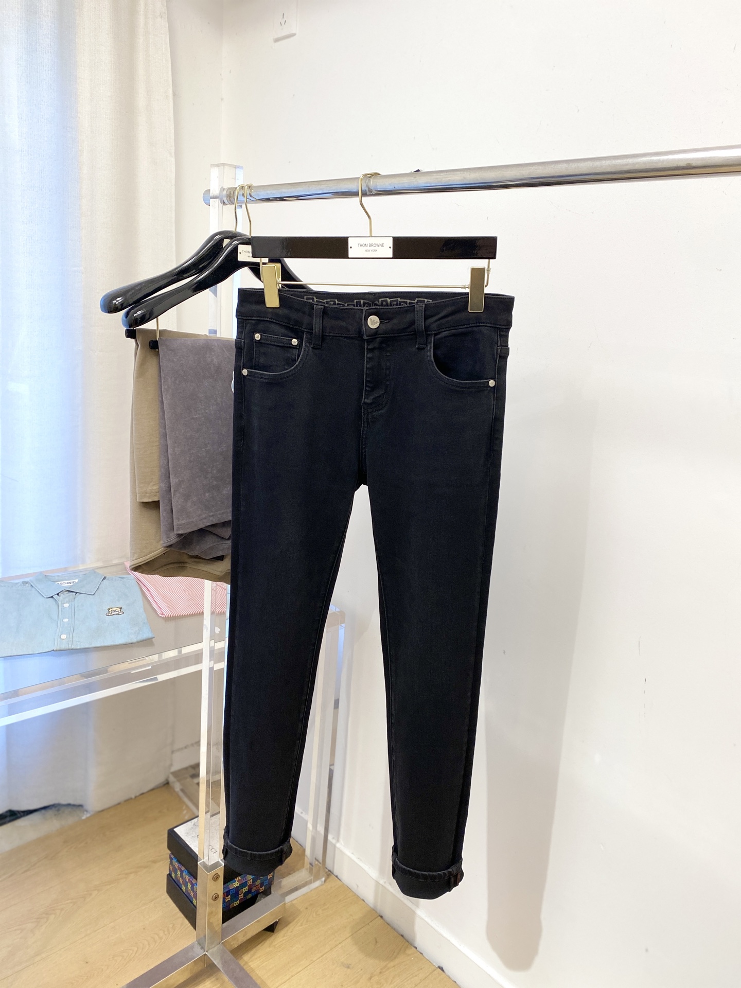 支持年后退换！ 阿玛尼、 2025最新品，专柜同步有售，原单狠货，水洗休闲牛仔裤，进口原版水洗弹力面料，