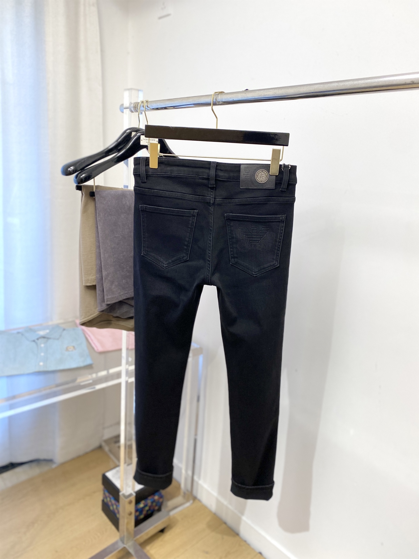 支持年后退换！ 阿玛尼、 2025最新品，专柜同步有售，原单狠货，水洗休闲牛仔裤，进口原版水洗弹力面料，