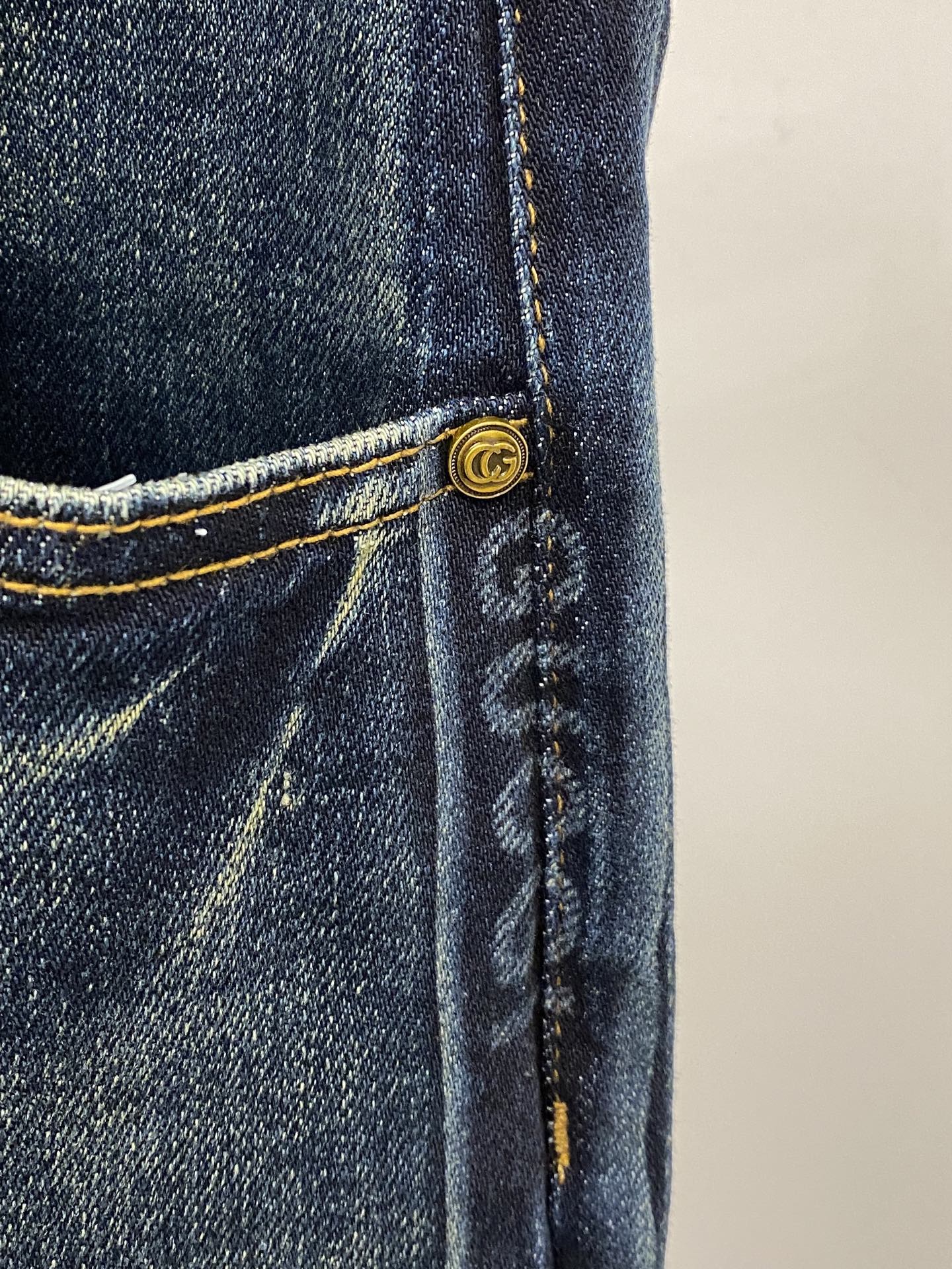 支持年后退换！ 古奇、 2025最新品，专柜同步有售，原单狠货，水洗休闲牛仔裤，进口原版水洗弹力面料，舒