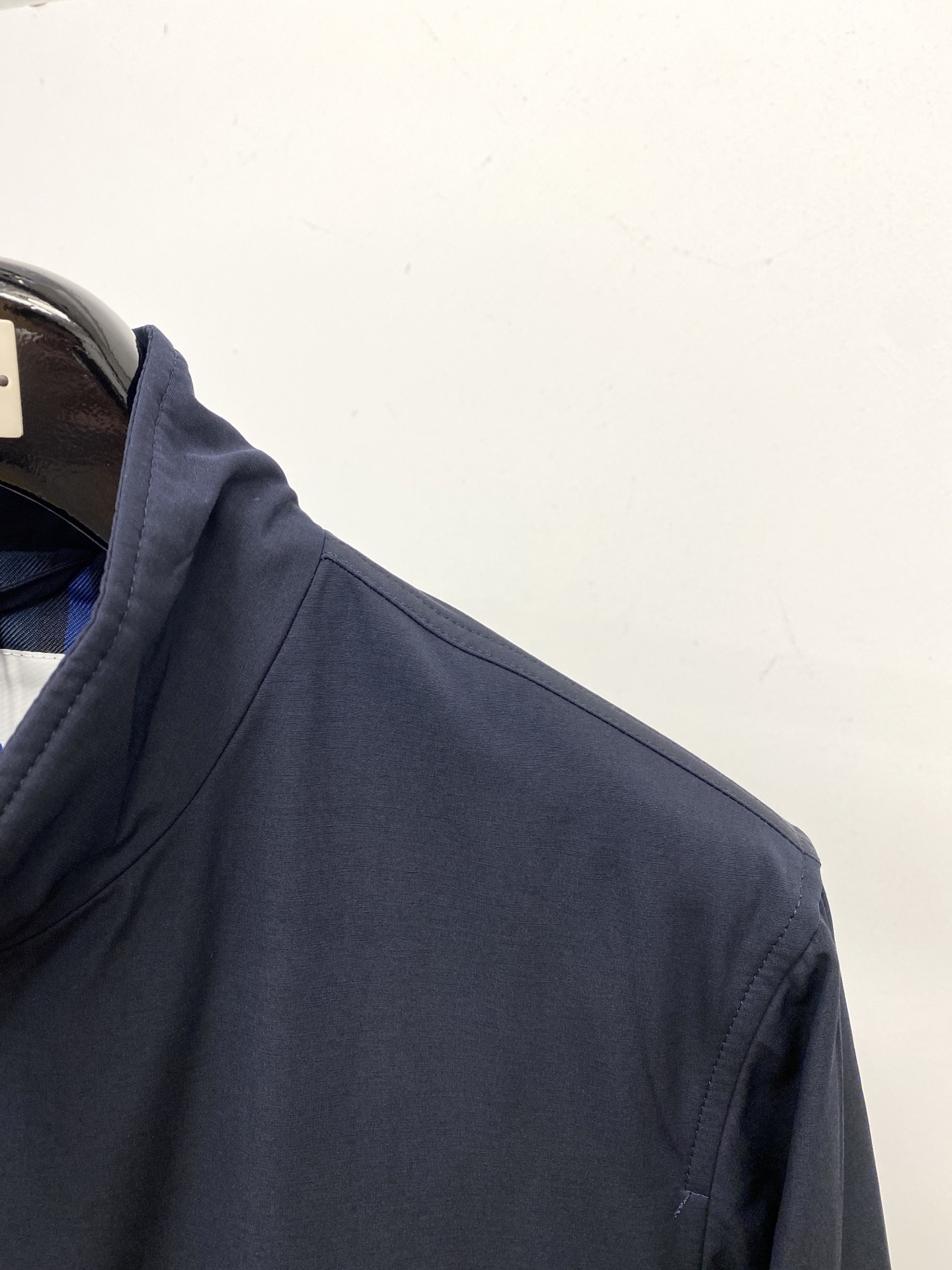 ￼巴宝莉、2025新品夹克外套，时尚帅气，简约百搭款，胸前精致刺绣字母logo，定制原版面料，不仅挺括，