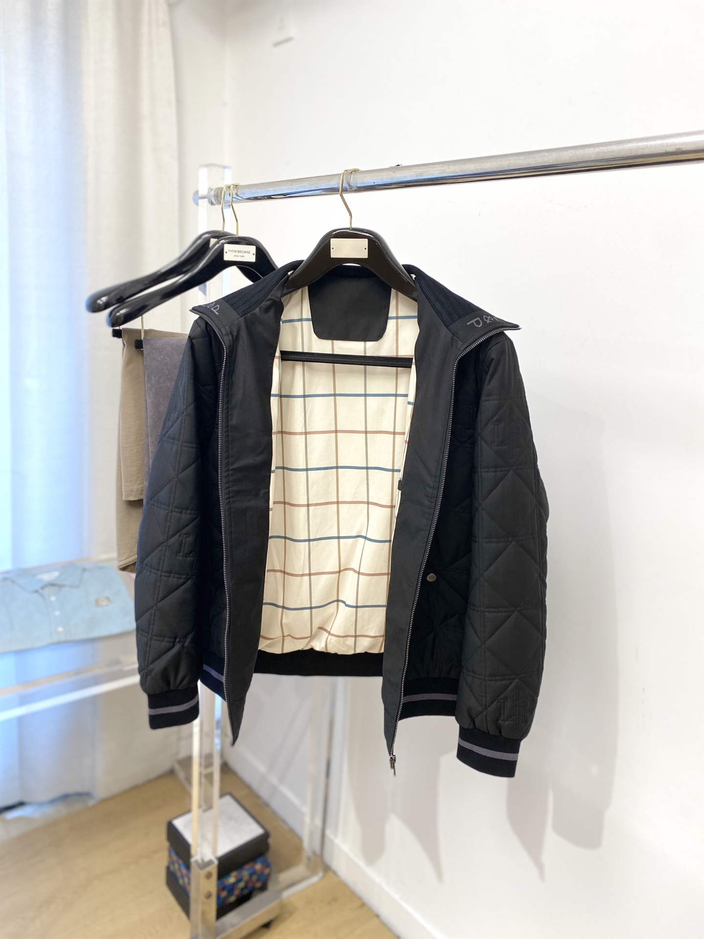 ￼ lp🆕、2025新品夹克外套，时尚帅气，简约百搭款，原版五金辅料logo，定制原版面料，不仅挺括，保