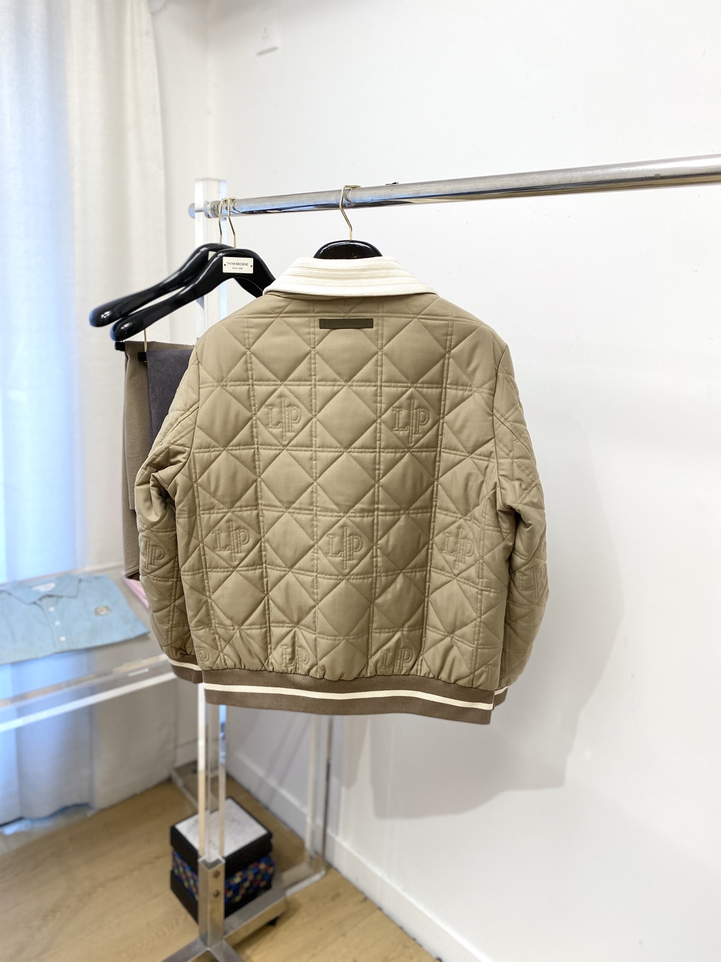 lp🆕、2025新品夹克外套，时尚帅气，简约百搭款，原版五金辅料logo，定制原版面料，不仅挺括，保持潮