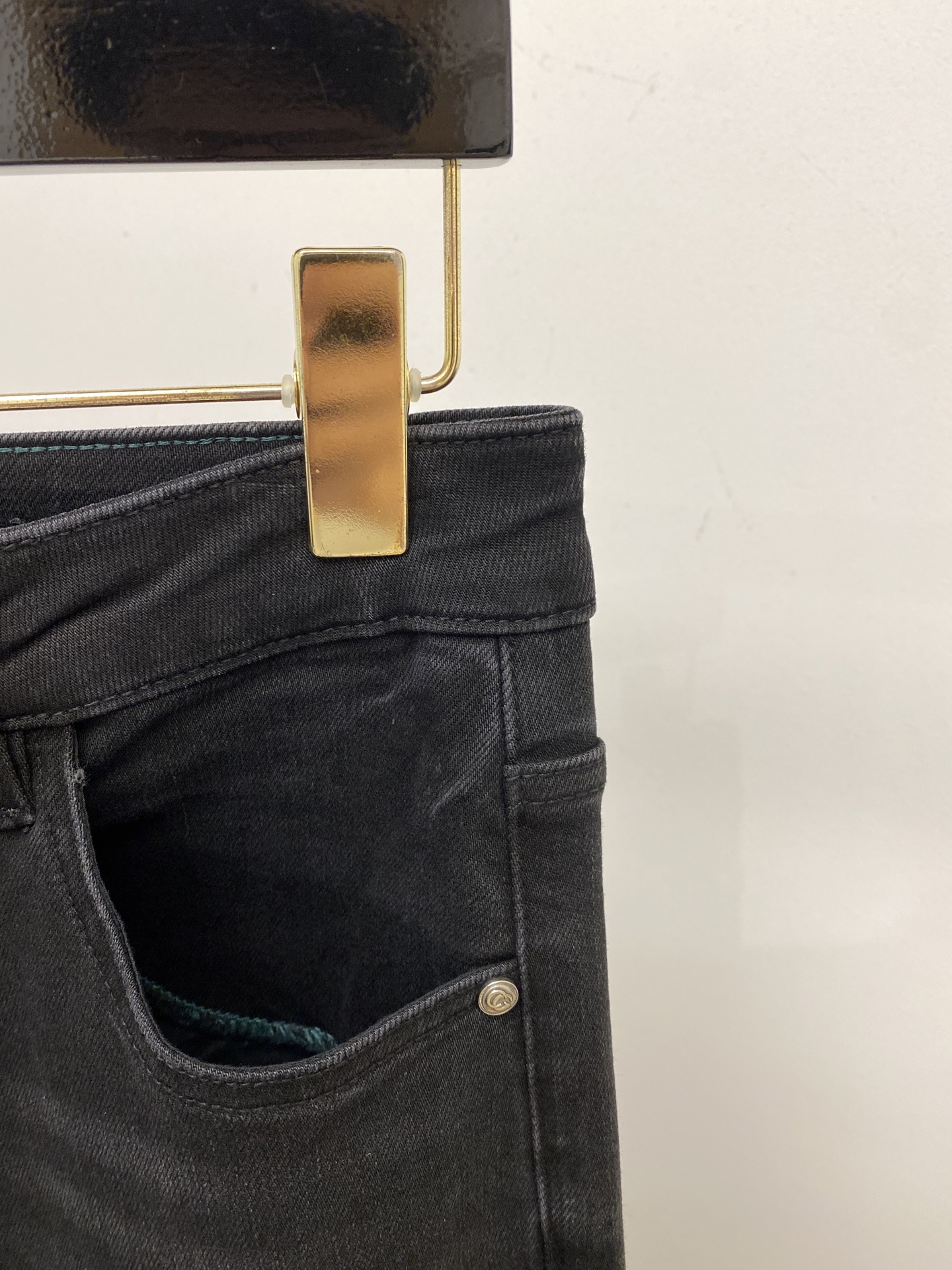 支持年后退换！ 古奇、 2025最新品，专柜同步有售，原单狠货，水洗休闲牛仔裤，进口原版水洗弹力面料，舒