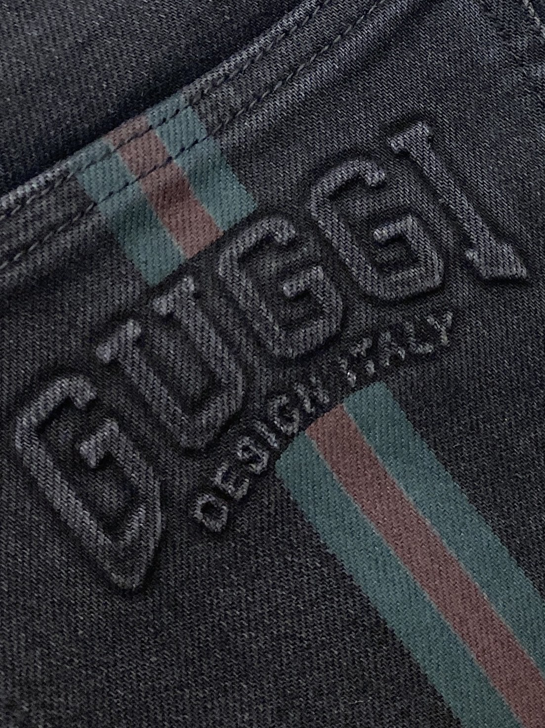 支持年后退换！ 古奇、 2025最新品，专柜同步有售，原单狠货，水洗休闲牛仔裤，进口原版水洗弹力面料，舒