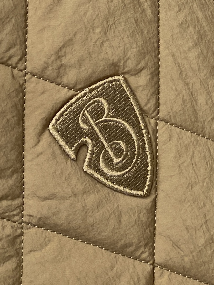 巴宝莉、 2025新品夹克外套，时尚帅气，简约百搭款，胸前精致刺绣字母logo，定制原版面料，不仅挺括，