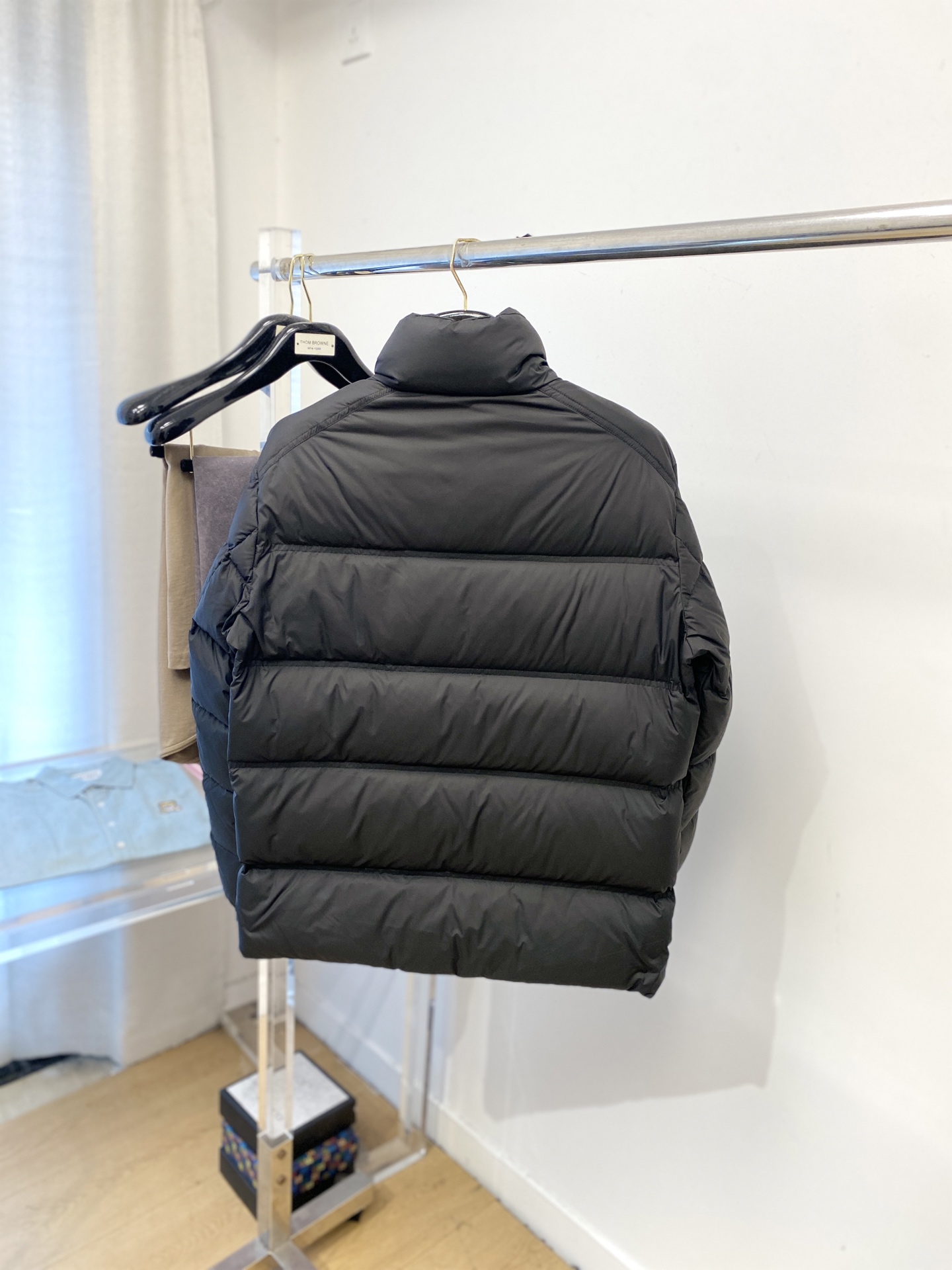 蒙口、2025最新款男士轻薄羽绒夹克外套、面料柔软舒适 ．上身版型超赞 ．拉链．辅料都是客供 、进口面料