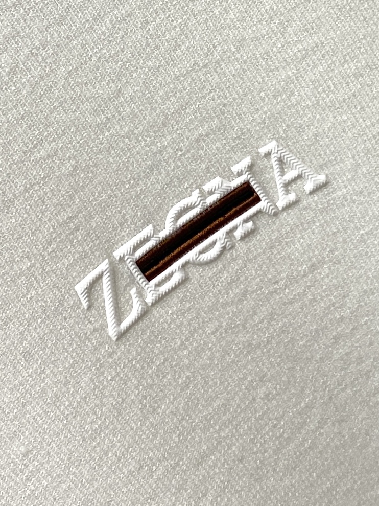 杰尼亚、2025新品羊毛衣 具有手感细腻柔软，可直接与肌肤接触，让暖心的纱线变化出细腻的质感，顶级工艺极