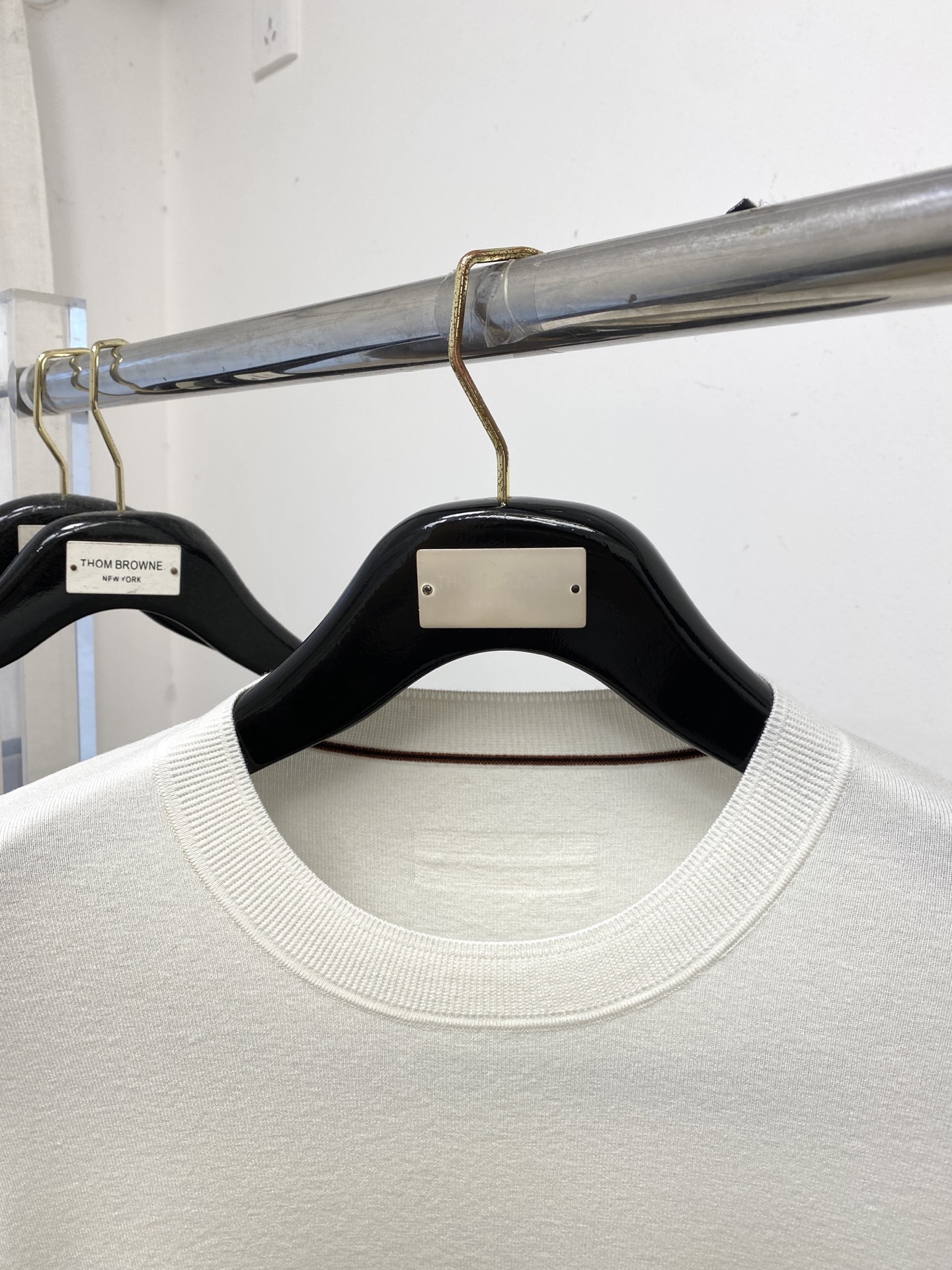 杰尼亚、2025新品羊毛衣 具有手感细腻柔软，可直接与肌肤接触，让暖心的纱线变化出细腻的质感，顶级工艺极