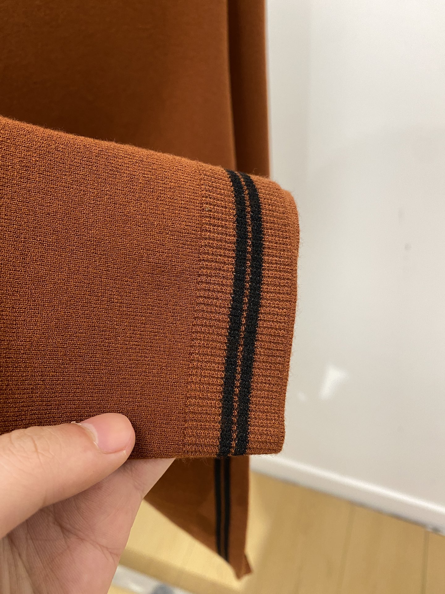 杰尼亚、2025新品羊毛衣 具有手感细腻柔软，可直接与肌肤接触，让暖心的纱线变化出细腻的质感，顶级工艺极