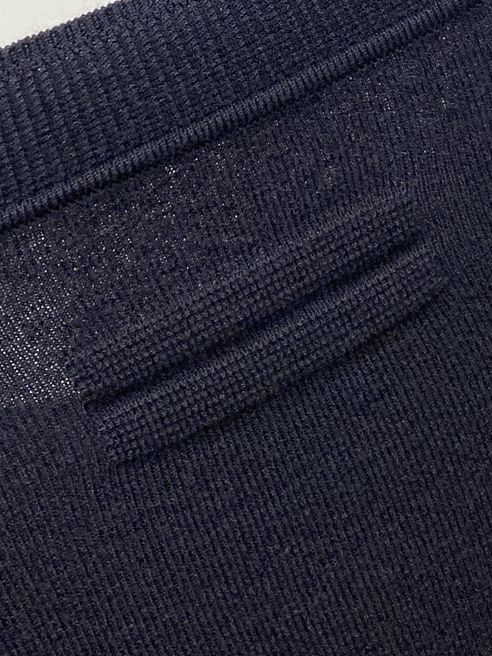 杰尼亚、2025新品羊毛衣 具有手感细腻柔软，可直接与肌肤接触，让暖心的纱线变化出细腻的质感，顶级工艺极