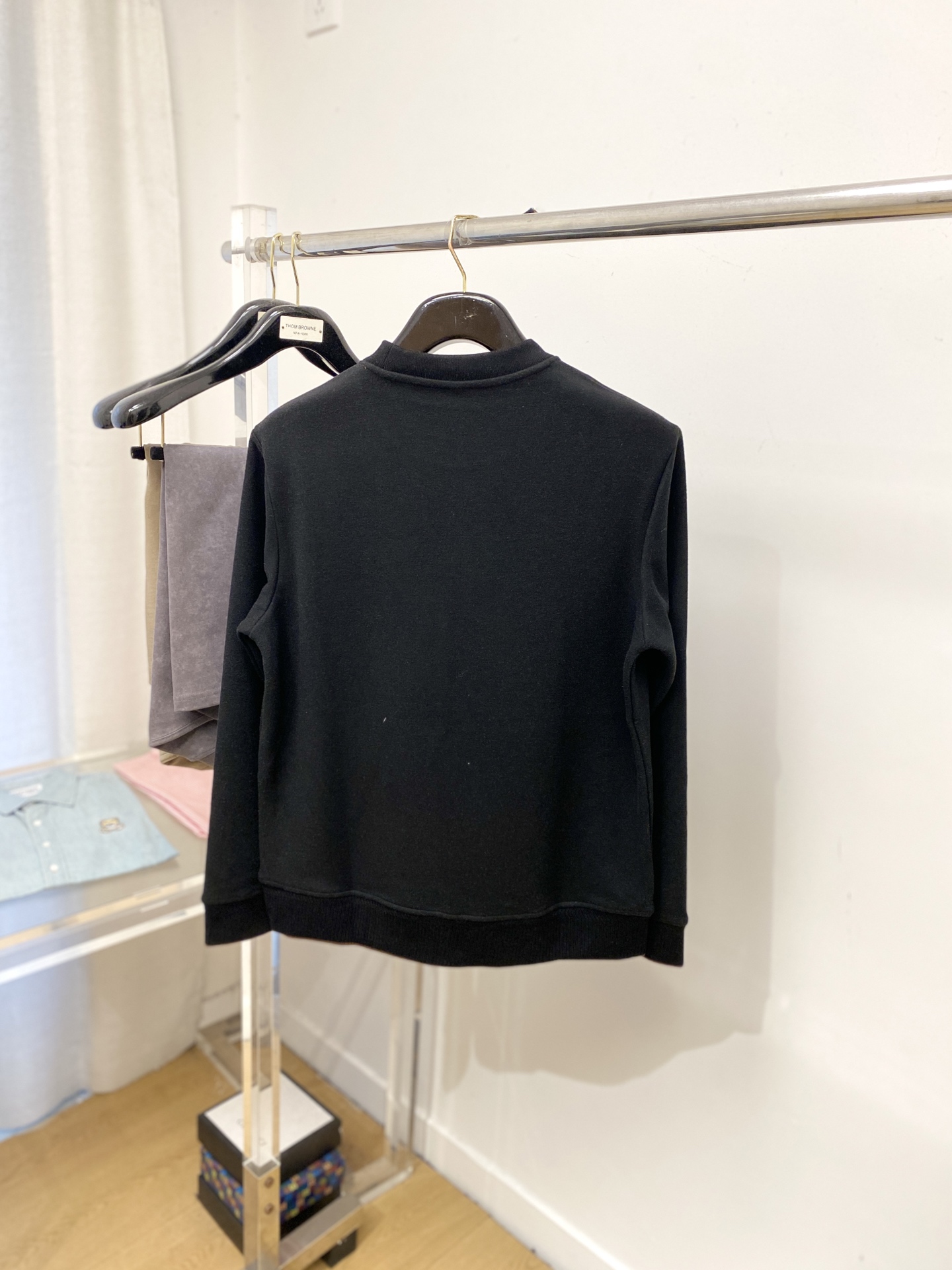 lp🆕、2025新品加厚卫衣，时尚帅气，简约百搭款，胸前精致刺绣字母logo，定制原版面料，不仅挺括，保