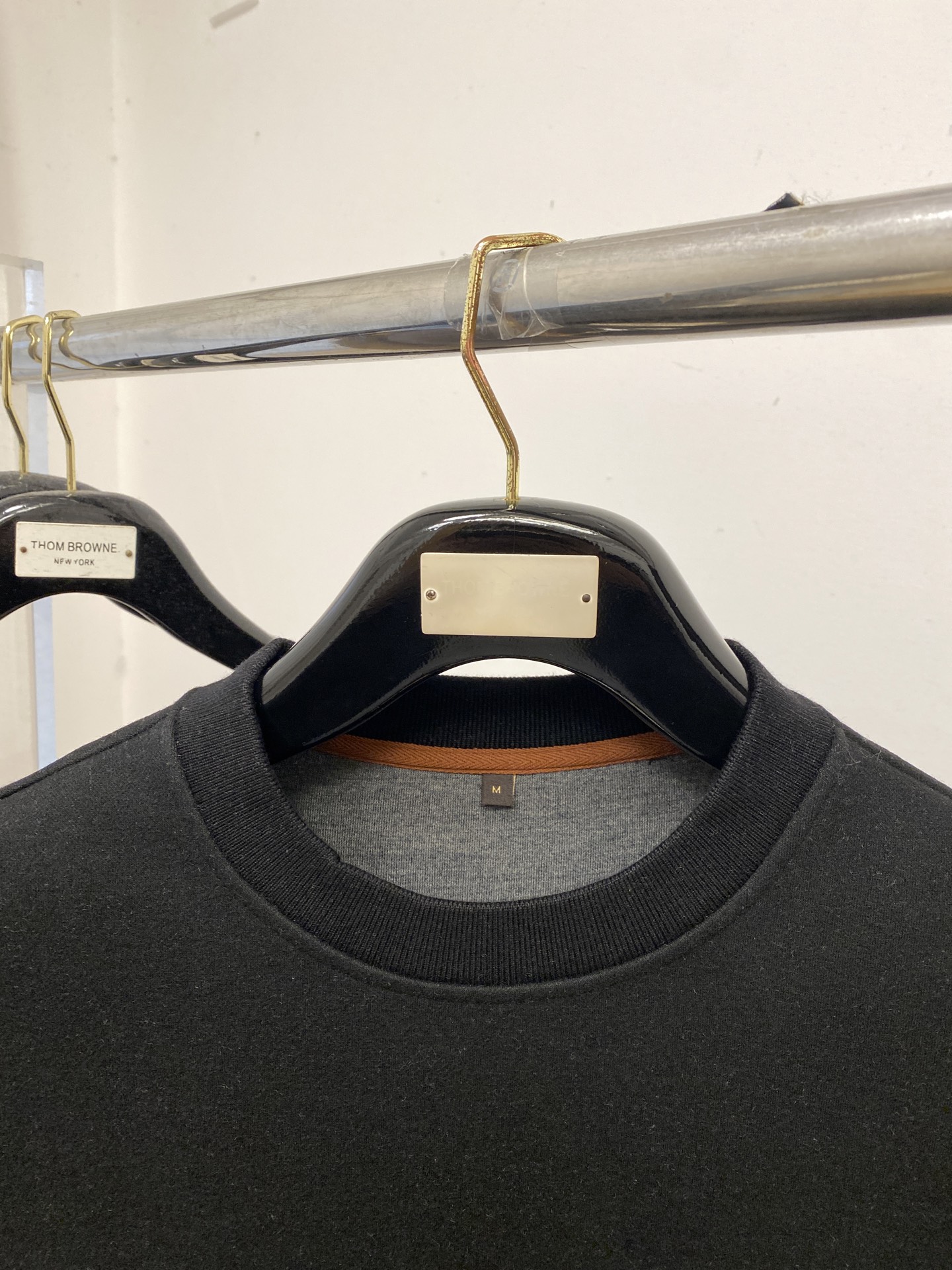 lp🆕、2025新品加厚卫衣，时尚帅气，简约百搭款，胸前精致刺绣字母logo，定制原版面料，不仅挺括，保