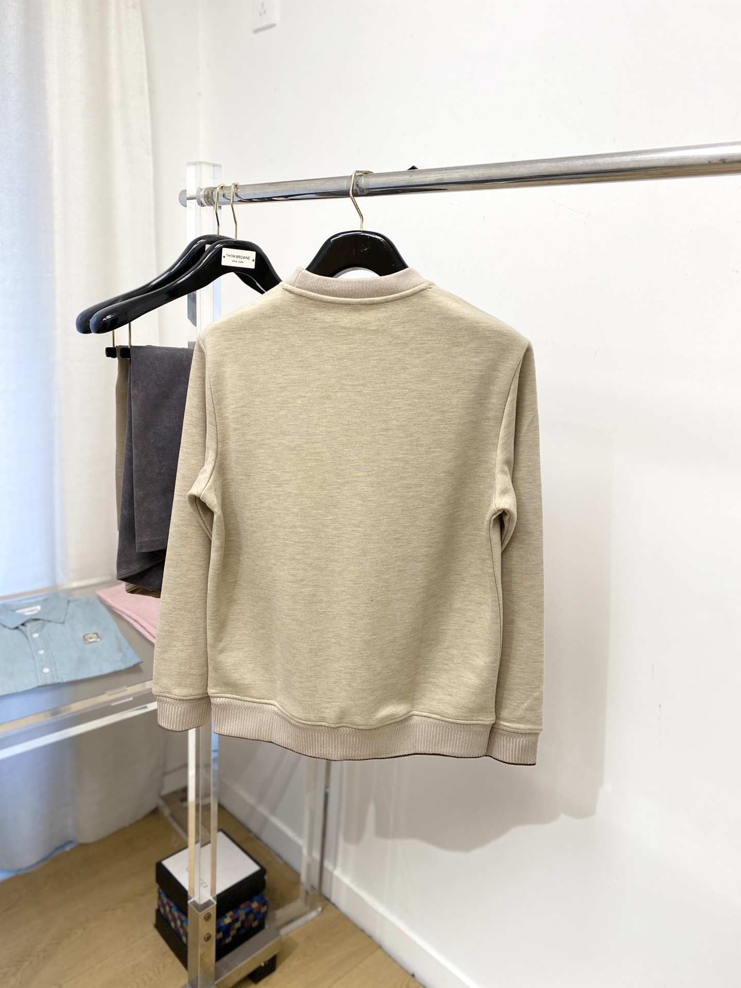 lp🆕、2025新品加厚卫衣，时尚帅气，简约百搭款，胸前精致刺绣字母logo，定制原版面料，不仅挺括，保