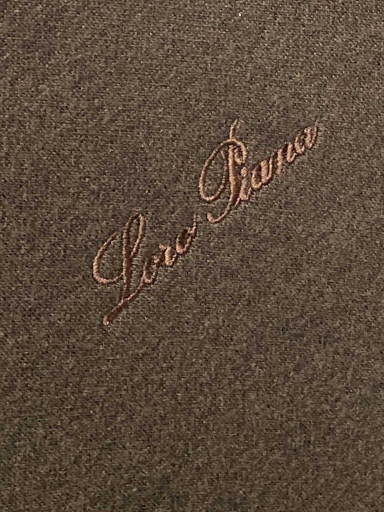 lp🆕、2025新品加厚卫衣，时尚帅气，简约百搭款，胸前精致刺绣字母logo，定制原版面料，不仅挺括，保