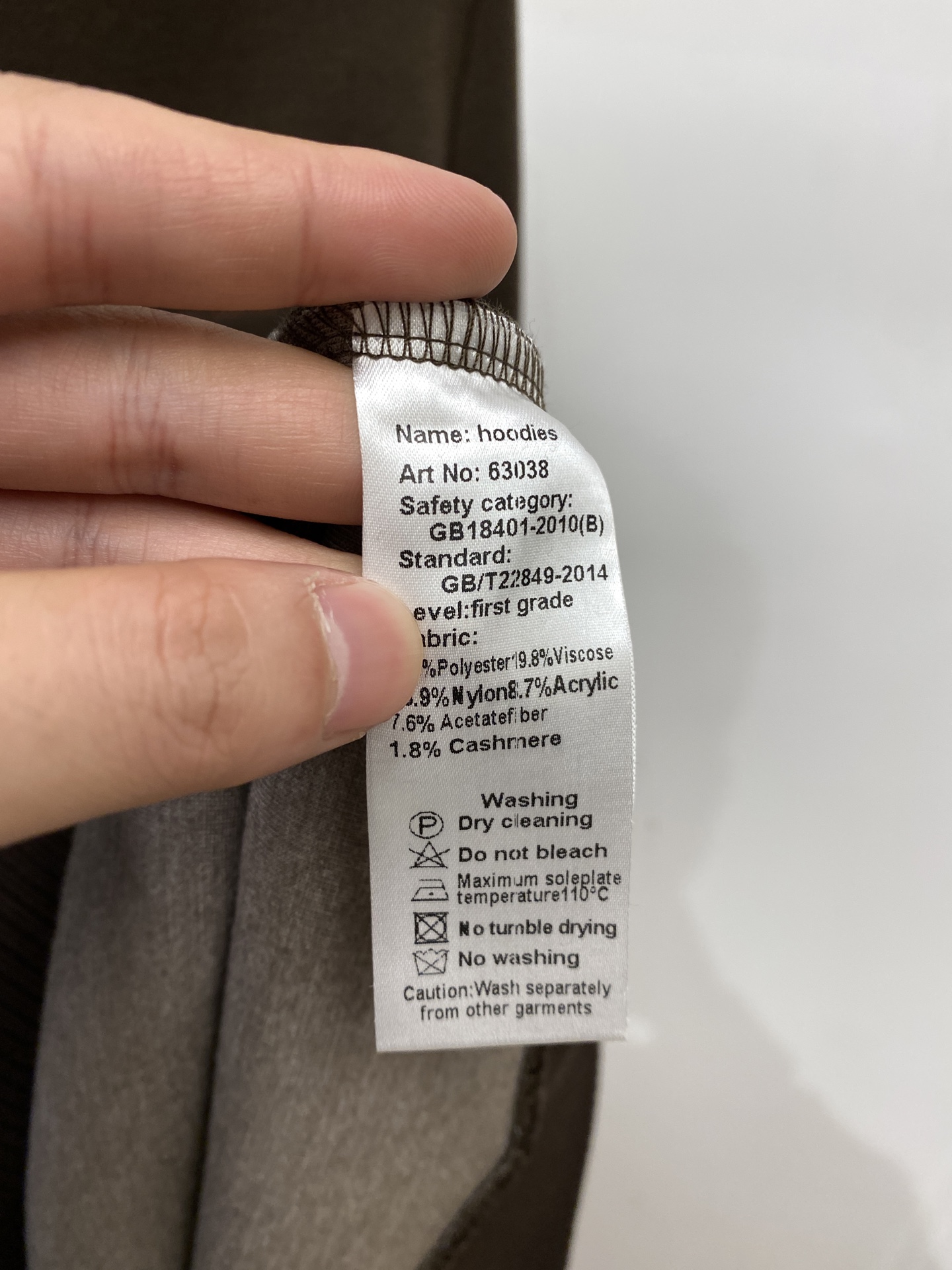 lp🆕、2025新品加厚卫衣，时尚帅气，简约百搭款，胸前精致刺绣字母logo，定制原版面料，不仅挺括，保