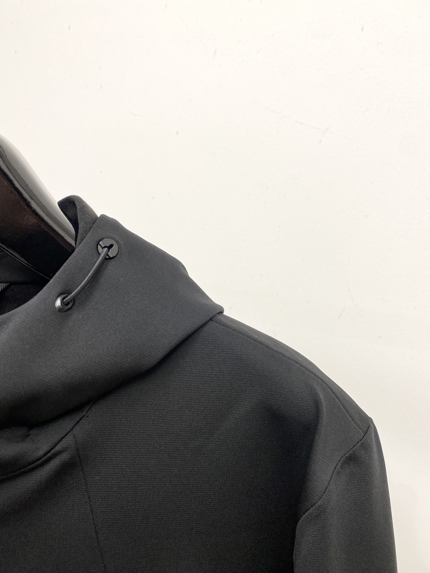 ￼ 罗意威、 2025新品夹克外套，时尚帅气，简约百搭款，肩部顶级印胶图案logo，定制原版面料，不仅挺