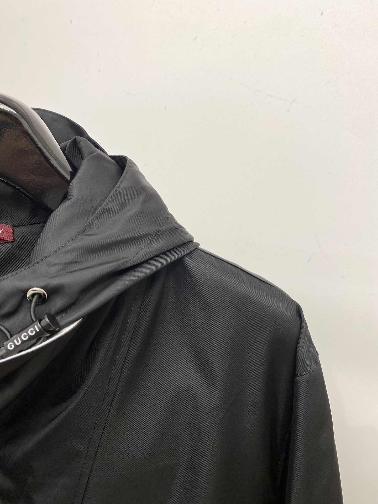 古奇、 2025新品假两件夹克外套，时尚帅气，简约百搭款，胸前刺绣装饰字母logo，定制原版面料，不仅挺