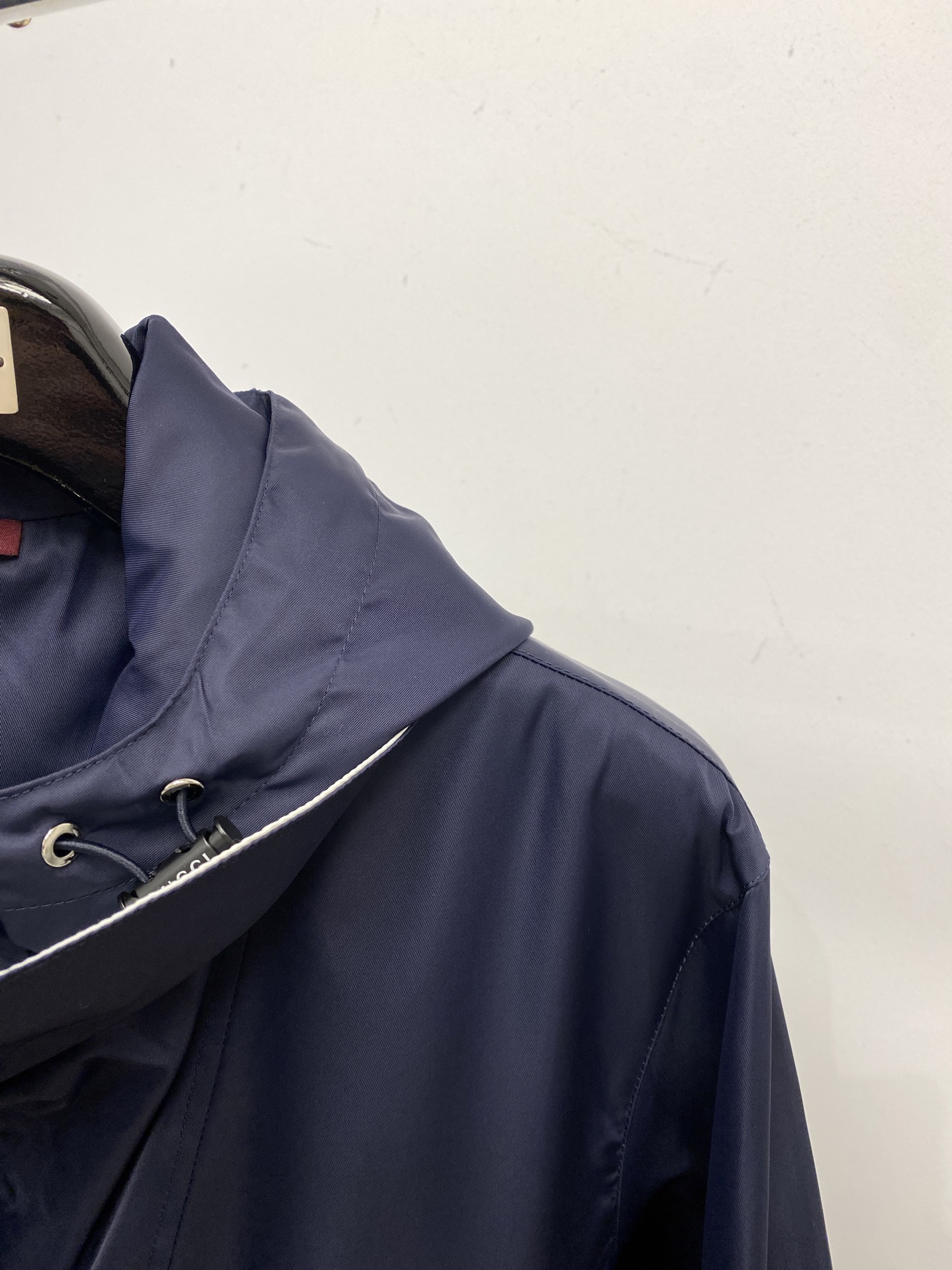 ￼ 古奇、 2025新品假两件夹克外套，时尚帅气，简约百搭款，胸前刺绣装饰字母logo，定制原版面料，不