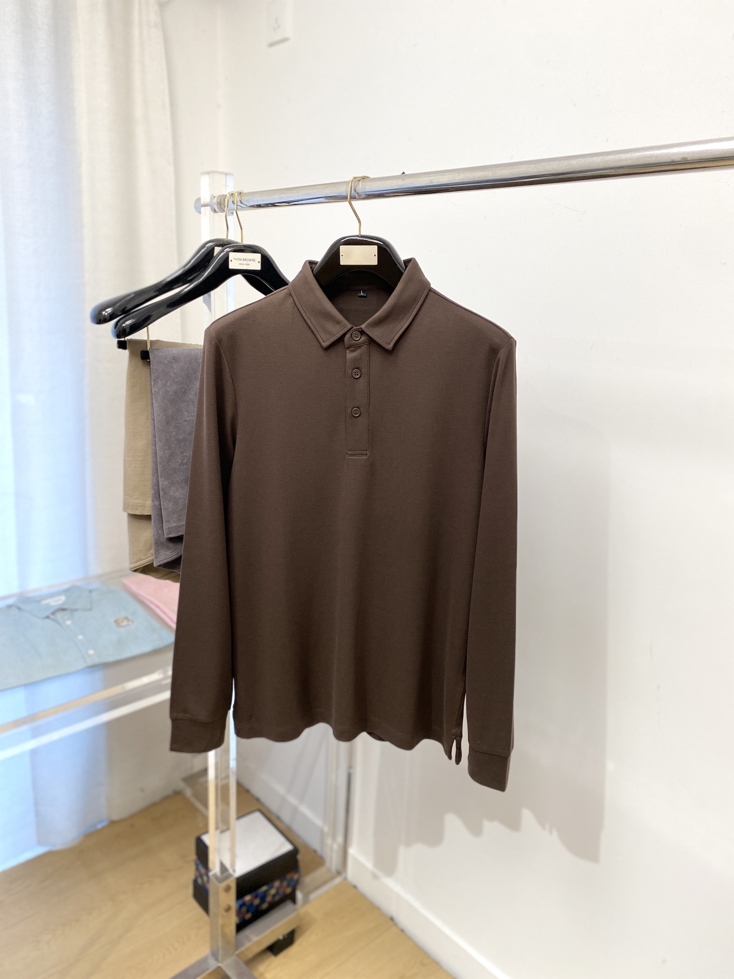 杰尼亚、2025新品长袖卫衣，帅气时尚，简约百搭款。面料棉 不仅挺括，保持潮流的廓形，又穿着舒适，纱织更