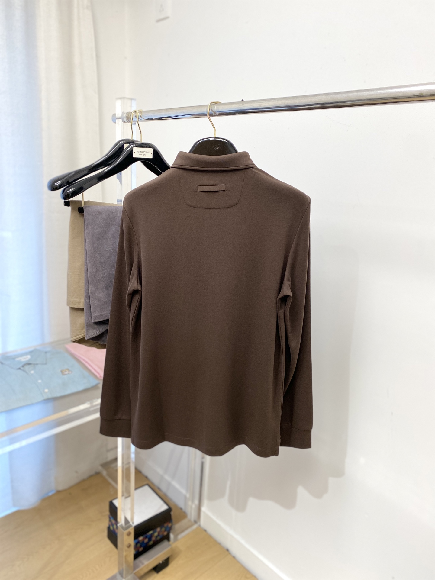 杰尼亚、2025新品长袖卫衣，帅气时尚，简约百搭款。面料棉 不仅挺括，保持潮流的廓形，又穿着舒适，纱织更