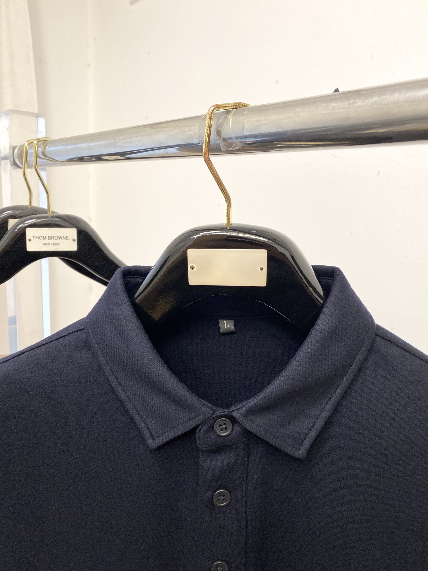 杰尼亚、2025新品长袖卫衣，帅气时尚，简约百搭款。面料棉 不仅挺括，保持潮流的廓形，又穿着舒适，纱织更