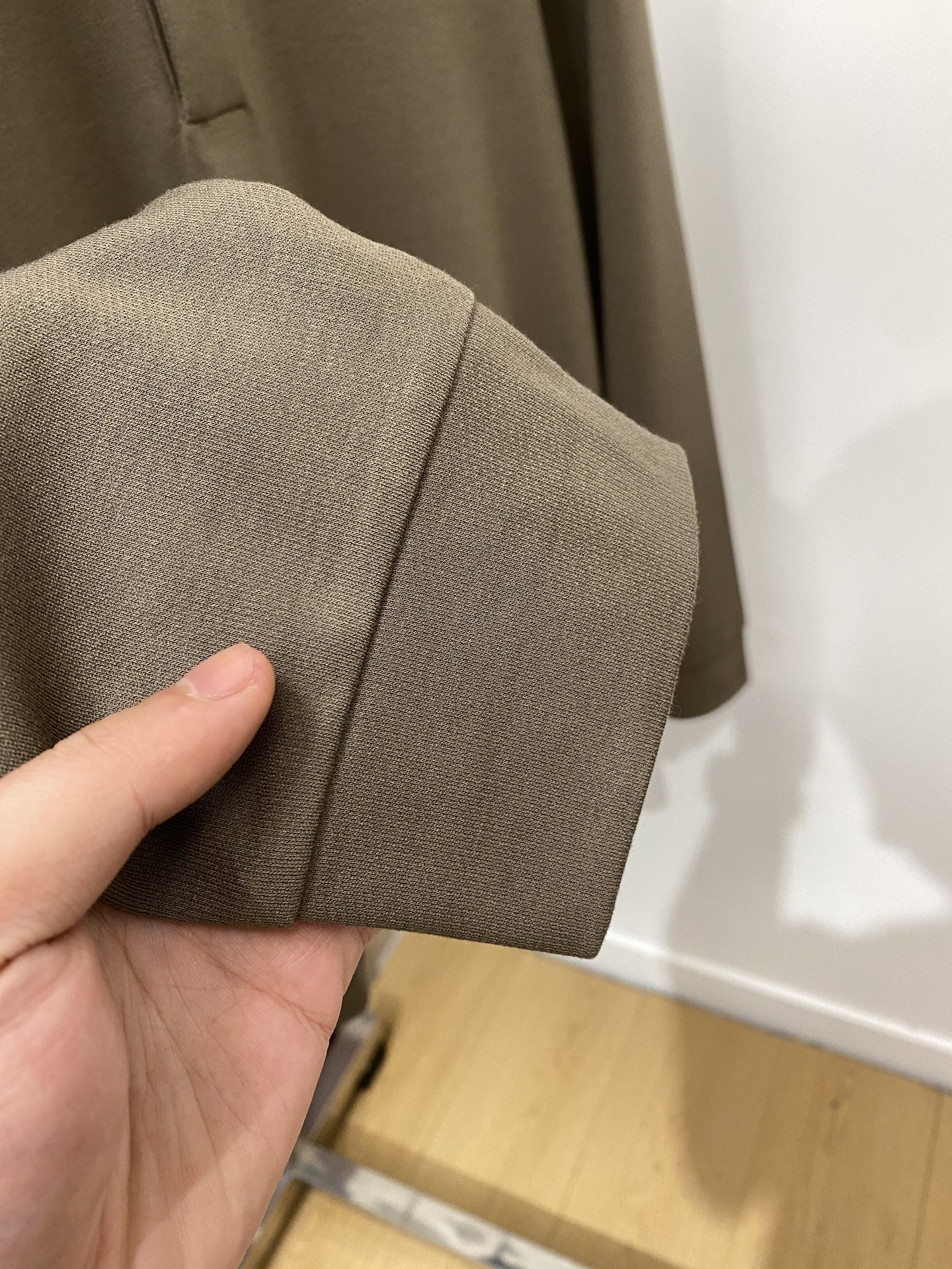 lp🆕、2025新品长袖卫衣，帅气时尚，胸前顶级印胶图案字母logo，简约百搭款。面料棉 不仅挺括，保持