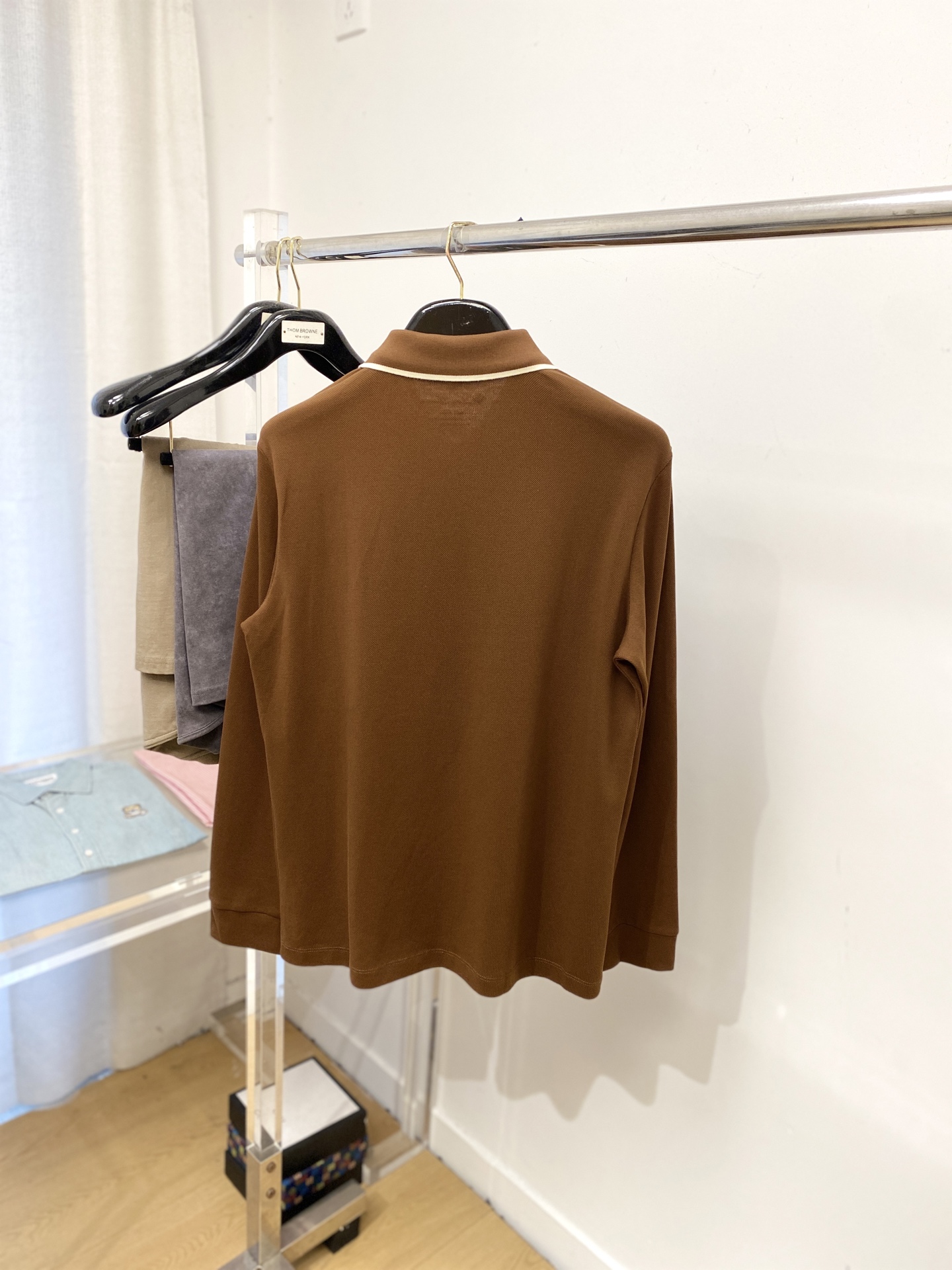 lp🆕、2025新品长袖卫衣，帅气时尚，胸前精致刺绣图案字母logo，简约百搭款。面料棉 不仅挺括，保持