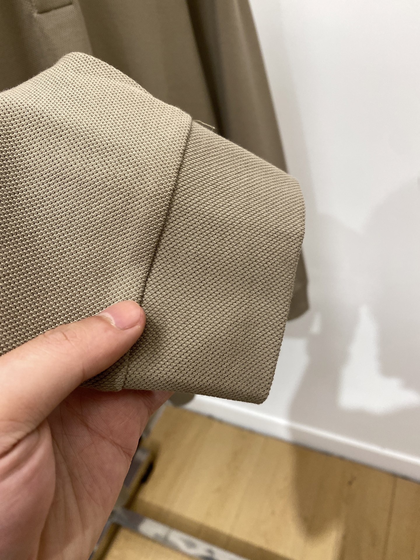 lp🆕、2025新品长袖卫衣，帅气时尚，胸前精致刺绣图案字母logo，简约百搭款。面料棉 不仅挺括，保持