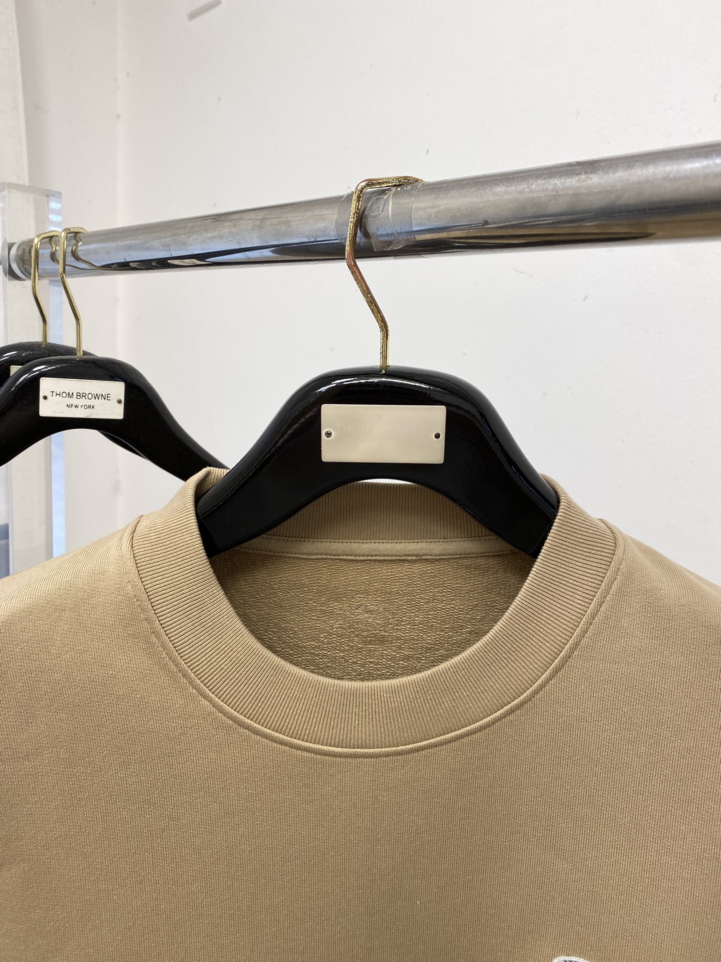 LACOSTE 时尚潮牌、2025新品卫衣，帅气时尚，胸前精致刺绣图案logo，简约百搭款。面料棉 不仅