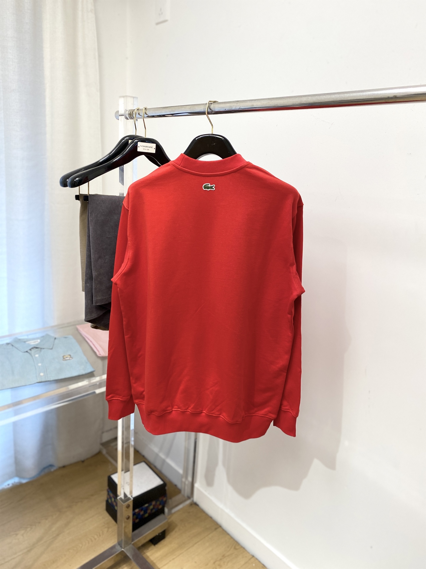 LACOSTE 时尚潮牌、2025新品卫衣，帅气时尚，胸前精致刺绣图案logo，简约百搭款。面料棉 不仅