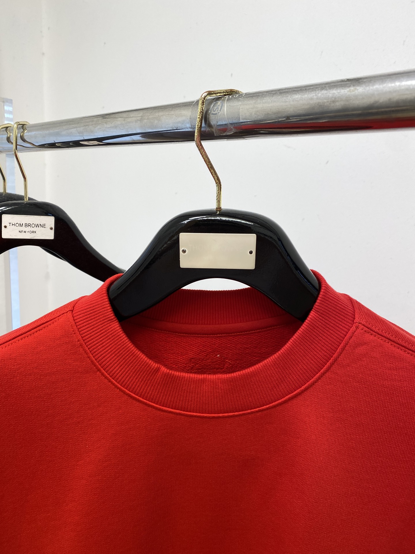 LACOSTE 时尚潮牌、2025新品卫衣，帅气时尚，胸前精致刺绣图案logo，简约百搭款。面料棉 不仅