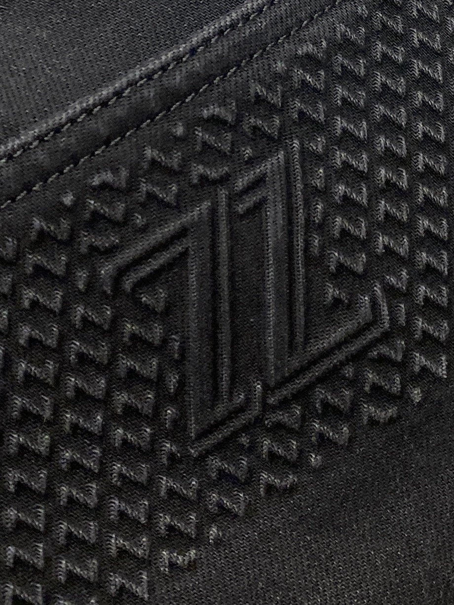 支持年后退换！ 杰尼亚、 2025最新品，专柜同步有售，原单狠货，水洗休闲牛仔裤，进口原版水洗弹力面料，