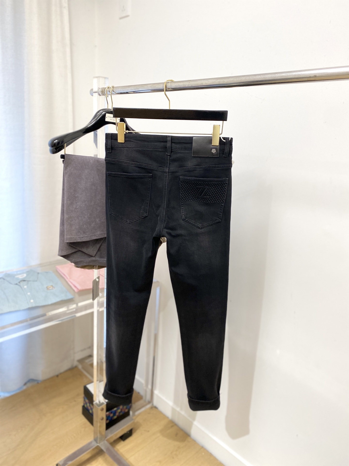 支持年后退换！ 杰尼亚、 2025最新品，专柜同步有售，原单狠货，水洗休闲牛仔裤，进口原版水洗弹力面料，