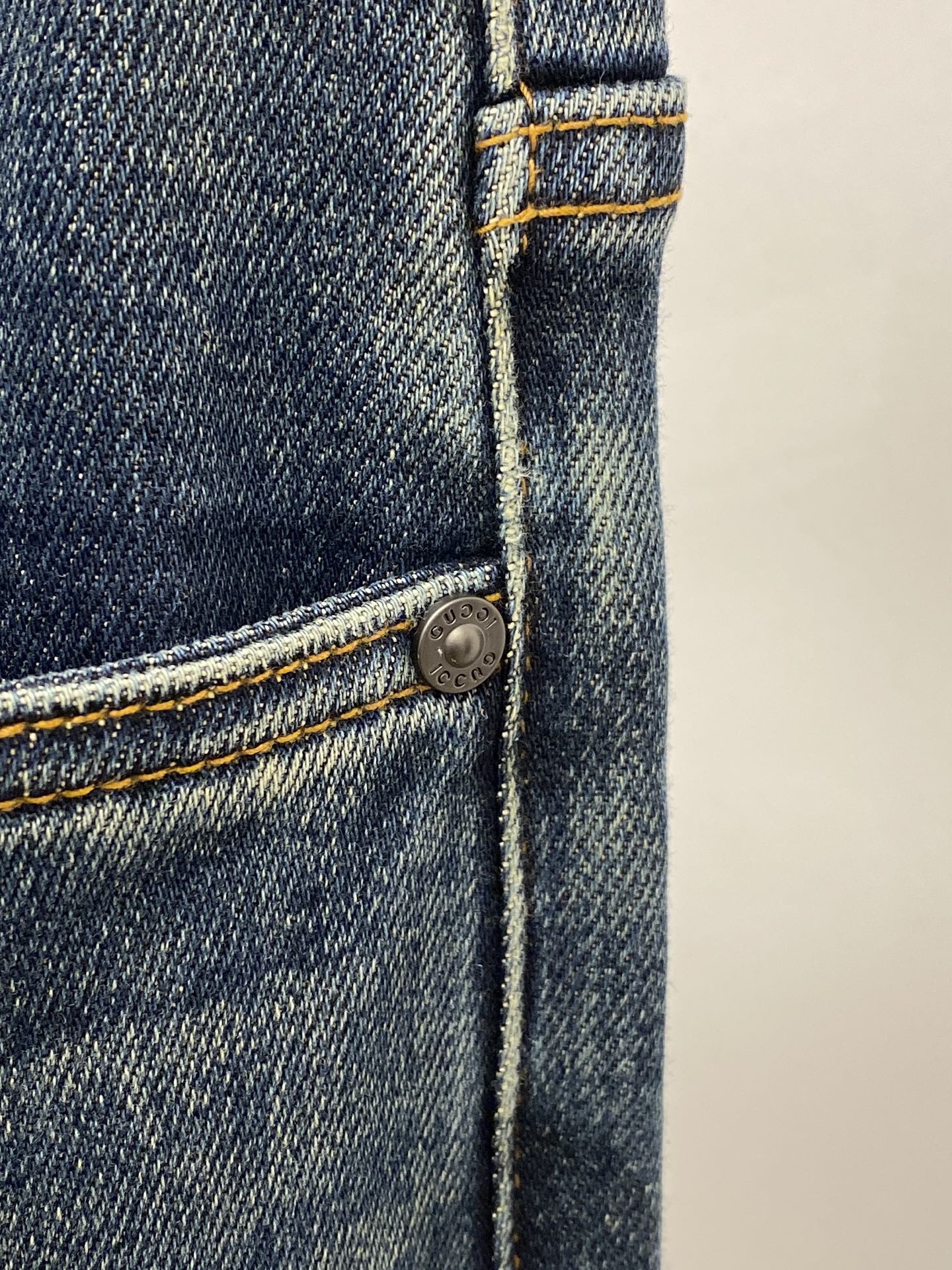 支持年后退换！ 古奇、 2025最新品，专柜同步有售，原单狠货，水洗休闲牛仔裤，进口原版水洗弹力面料，舒