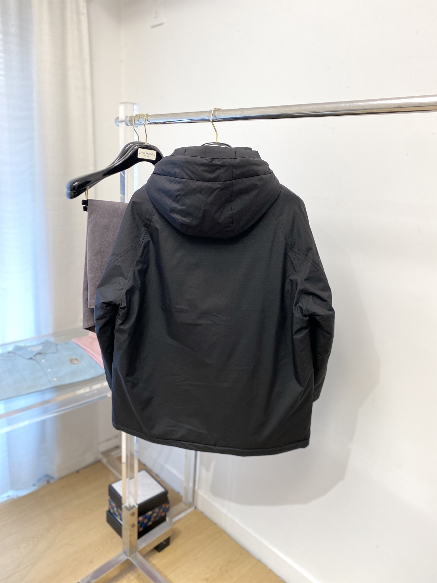 蒙口、2025最新款男士轻薄羽绒夹克外套、面料柔软舒适 ．上身版型超赞 ．拉链．辅料都是客供 、进口面料