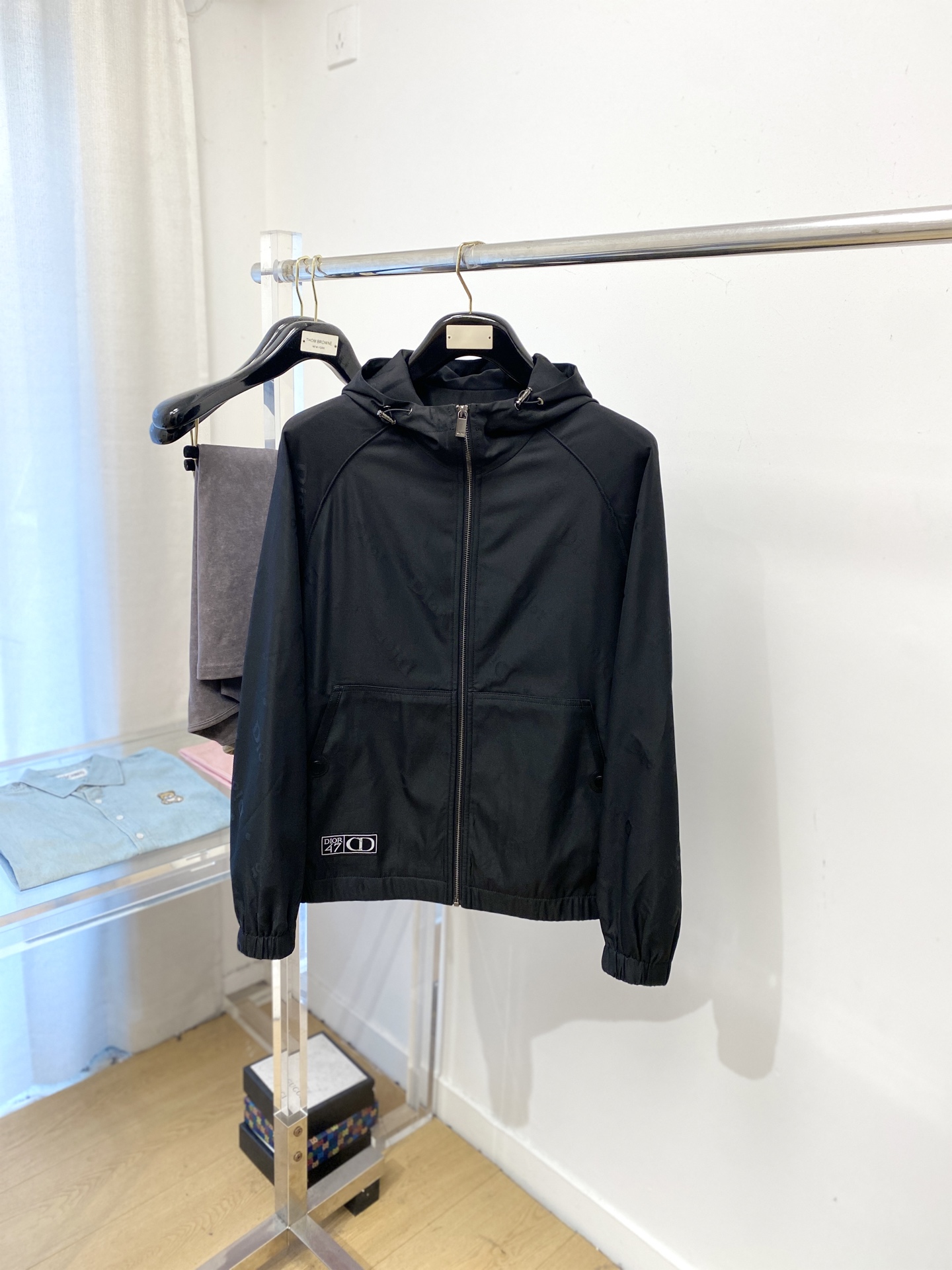 NO:597743,Dior, 2025 new jacket, fashionable and handsome, simple and versatile, top digital positioning custom-woven letter logo, customized original fabric, not only crisp and trendy silhouette, but also comfortable to wear, more delicate yarn, size M-3XL,, dior, jackets & coats, jackets & coats, alexander wang19860909迪奥、 2025新品夹克外套,时尚帅气,简约百搭款,顶级数码定位定织字母logo,定制原版面料,不仅挺括,保持潮流的廓形,又穿着舒适,纱织更细腻,码数M-3XL,,dior,jackets & coats,jackets & coats,alexander wang,Men's clothing