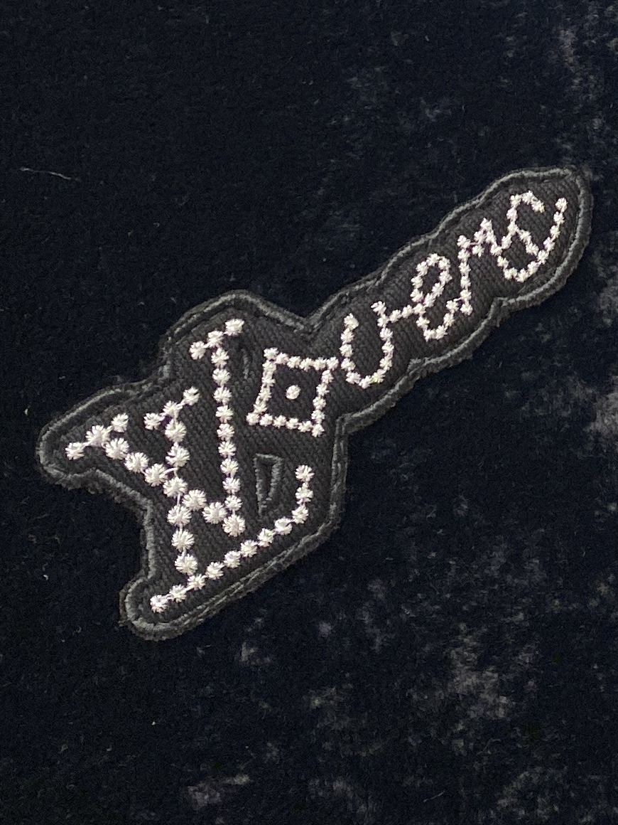 路易威登、 2025新品PU皮拼接夹克外套，时尚帅气，简约百搭款，胸前刺绣装饰字母logo，定制原版面料