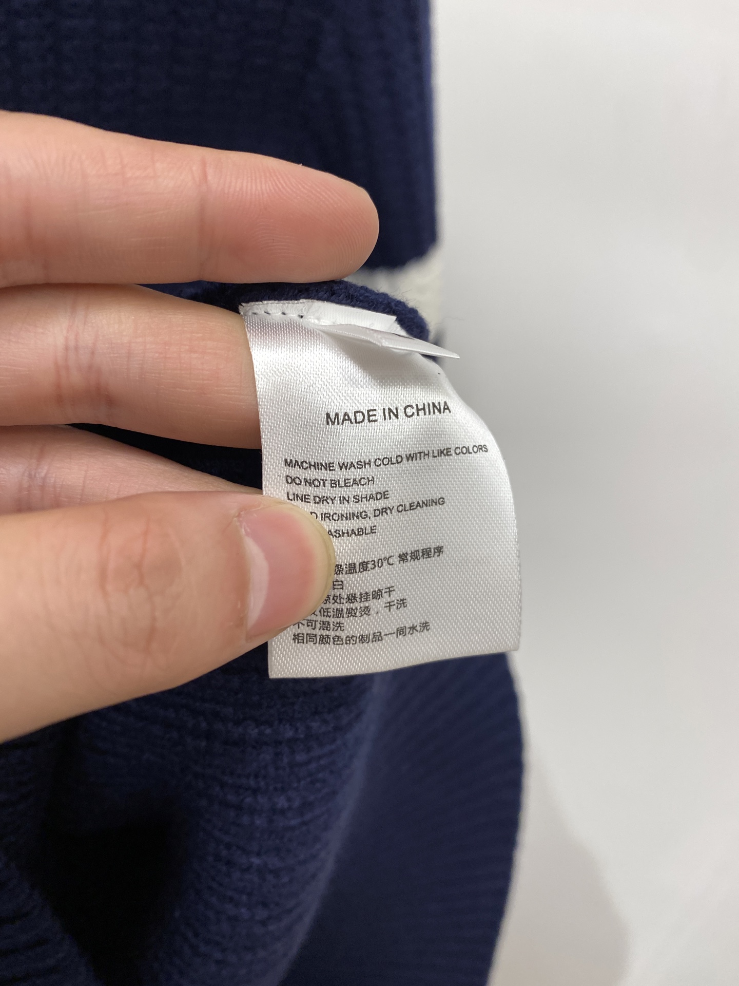 TB、2025新品羊毛衣 具有手感细腻柔软，可直接与肌肤接触，让暖心的纱线变化出细腻的质感，顶级工艺极具