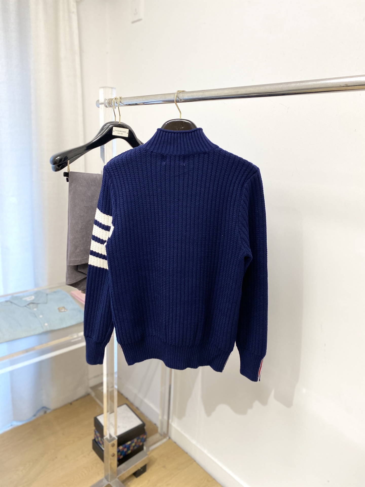 TB、2025新品羊毛衣 具有手感细腻柔软，可直接与肌肤接触，让暖心的纱线变化出细腻的质感，顶级工艺极具