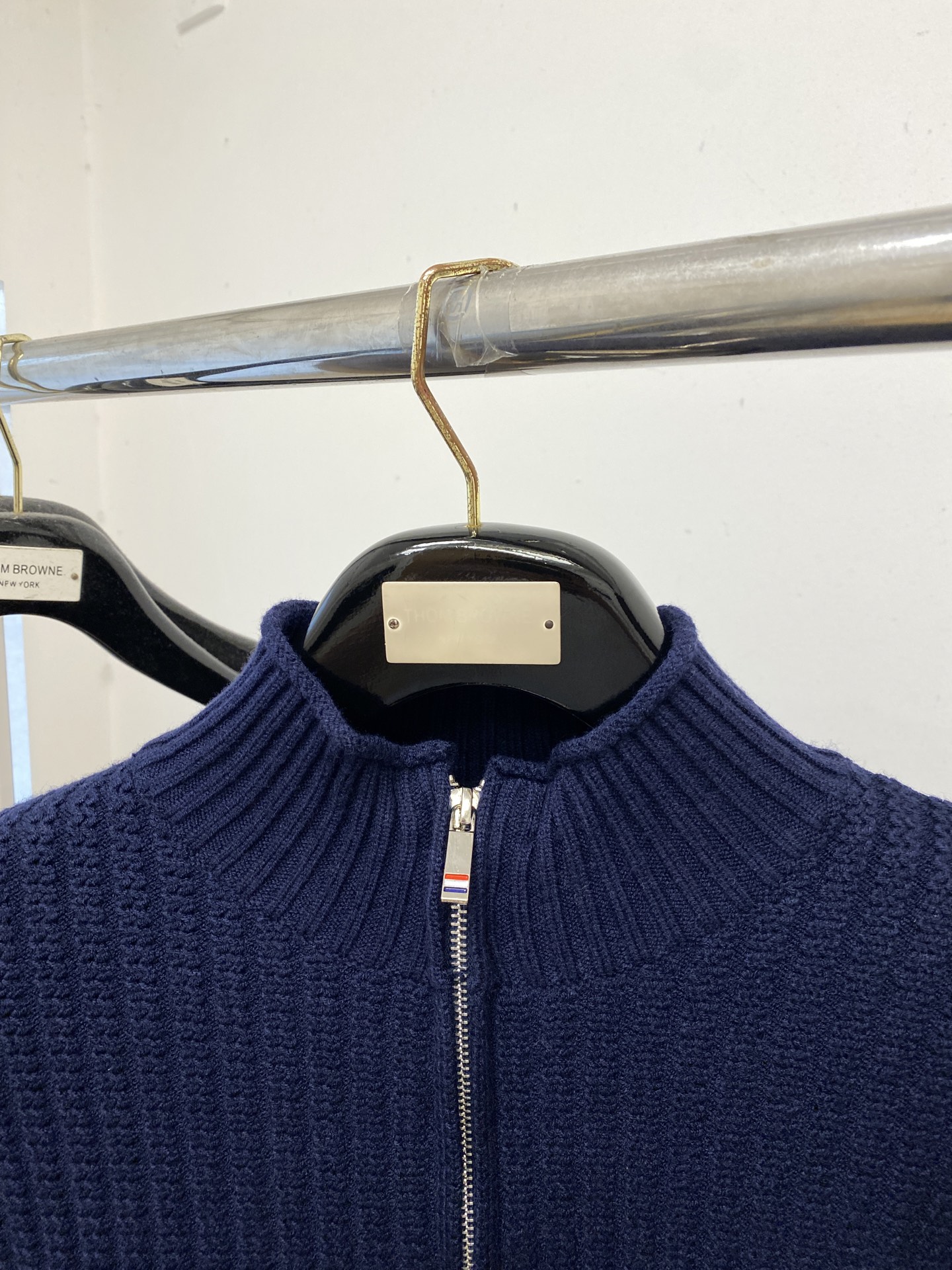 TB、2025新品羊毛衣 具有手感细腻柔软，可直接与肌肤接触，让暖心的纱线变化出细腻的质感，顶级工艺极具