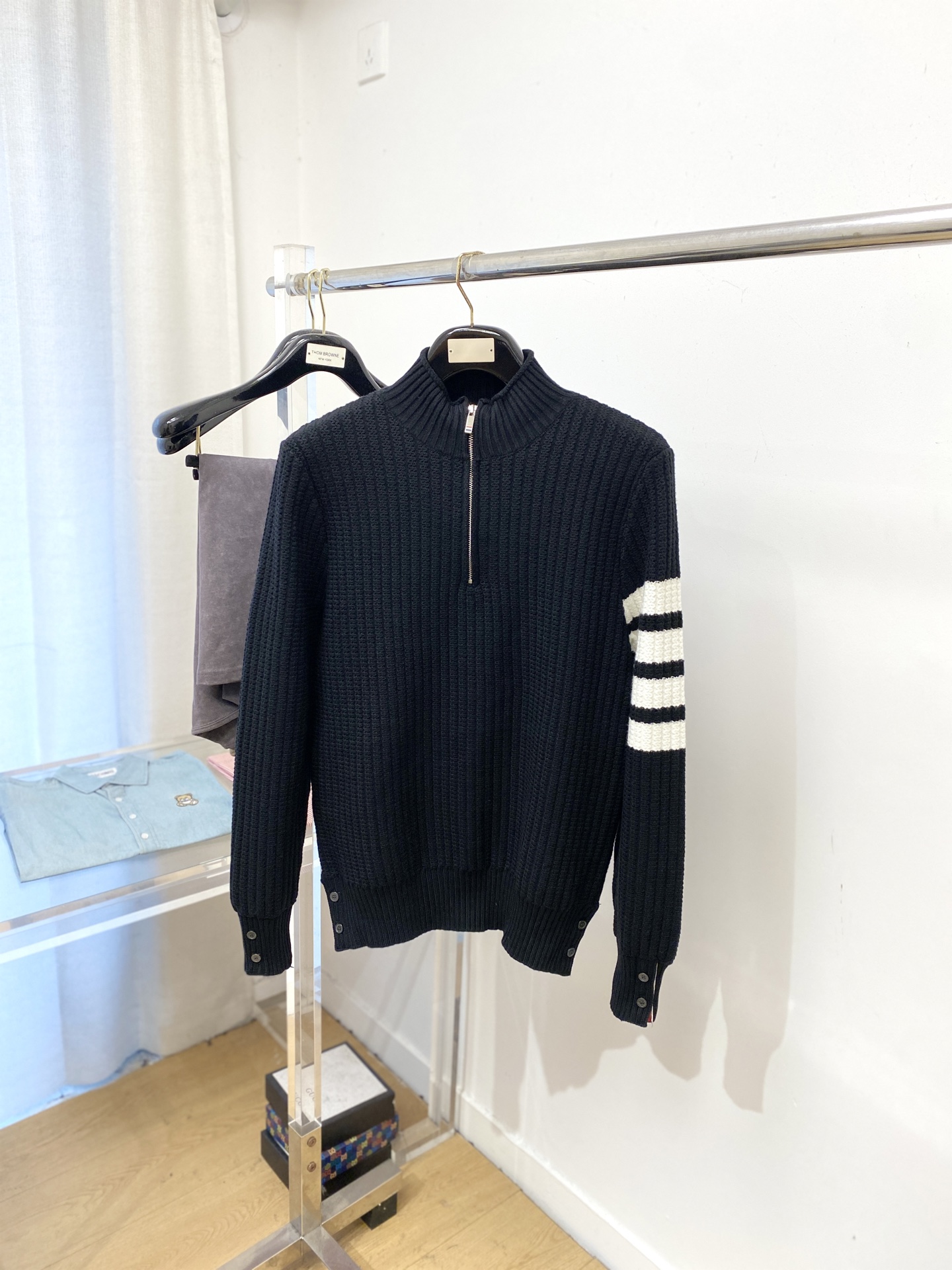 TB、2025新品羊毛衣 具有手感细腻柔软，可直接与肌肤接触，让暖心的纱线变化出细腻的质感，顶级工艺极具